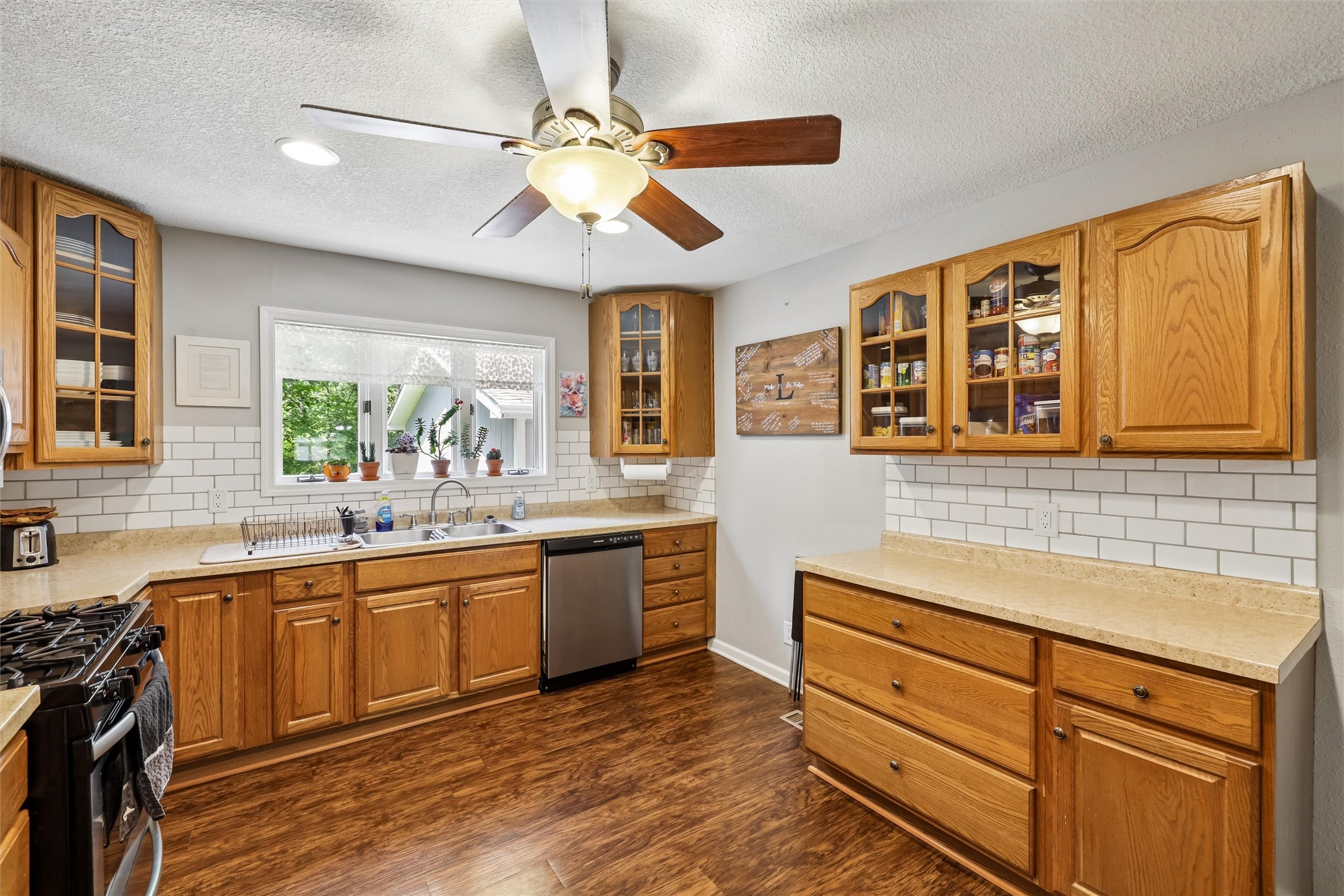 7404 Sw 17th Street Property Photo 5
