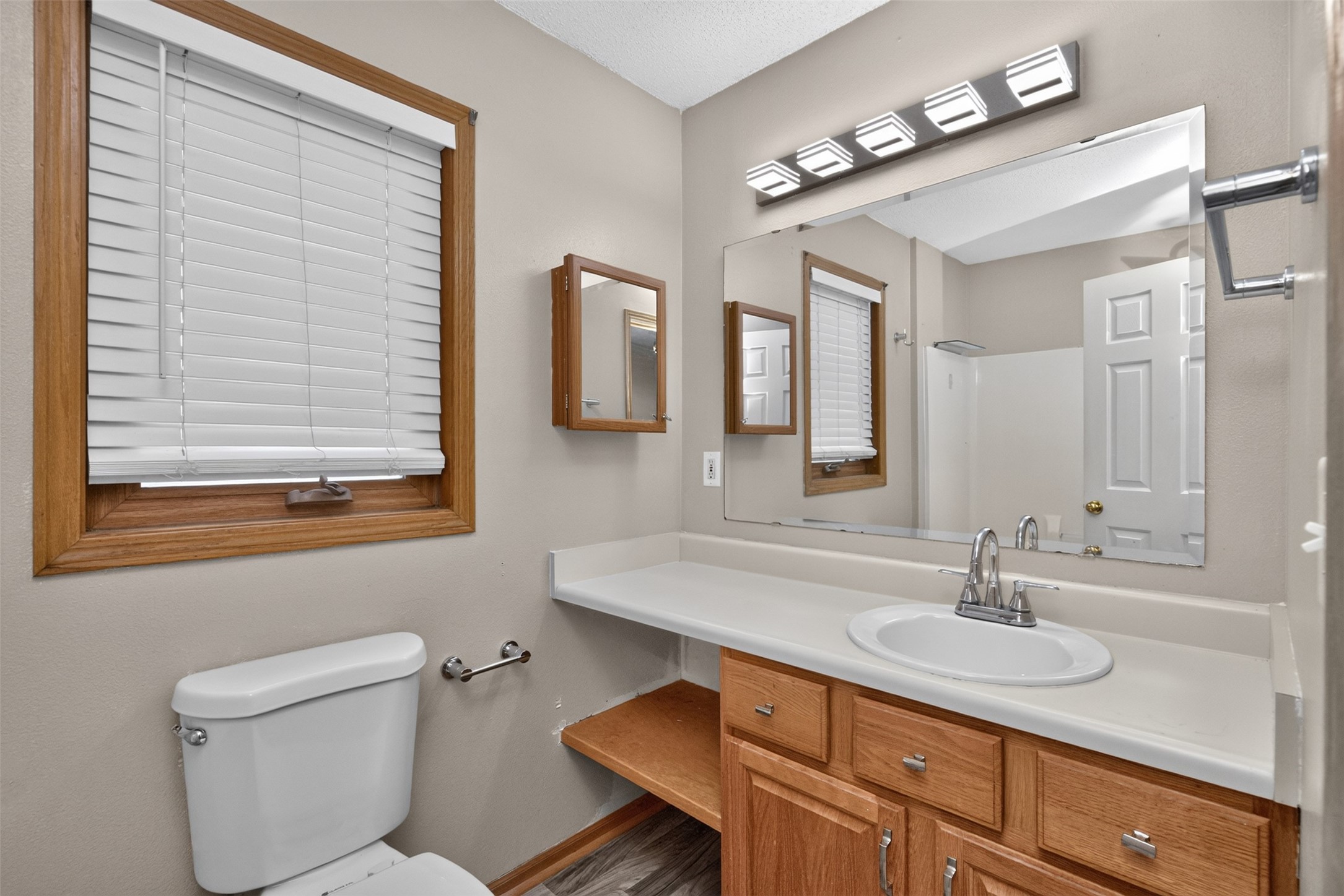 6001 Creston Avenue 23 Property Photo 15