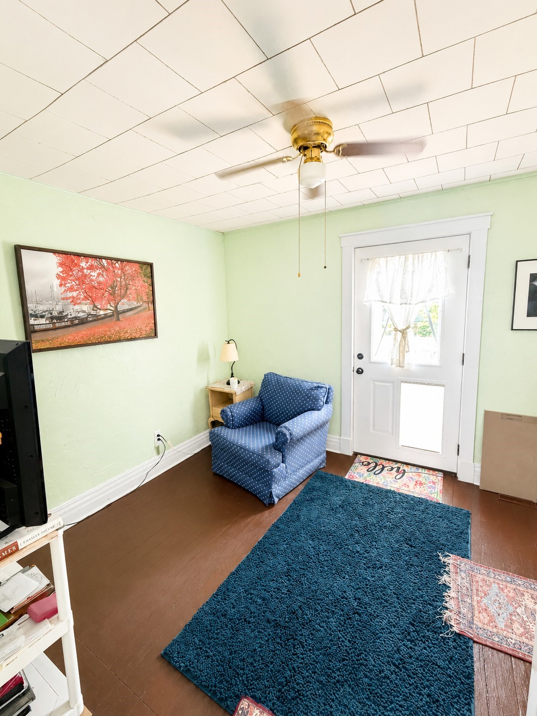 311 S Niagara Street Property Photo 6