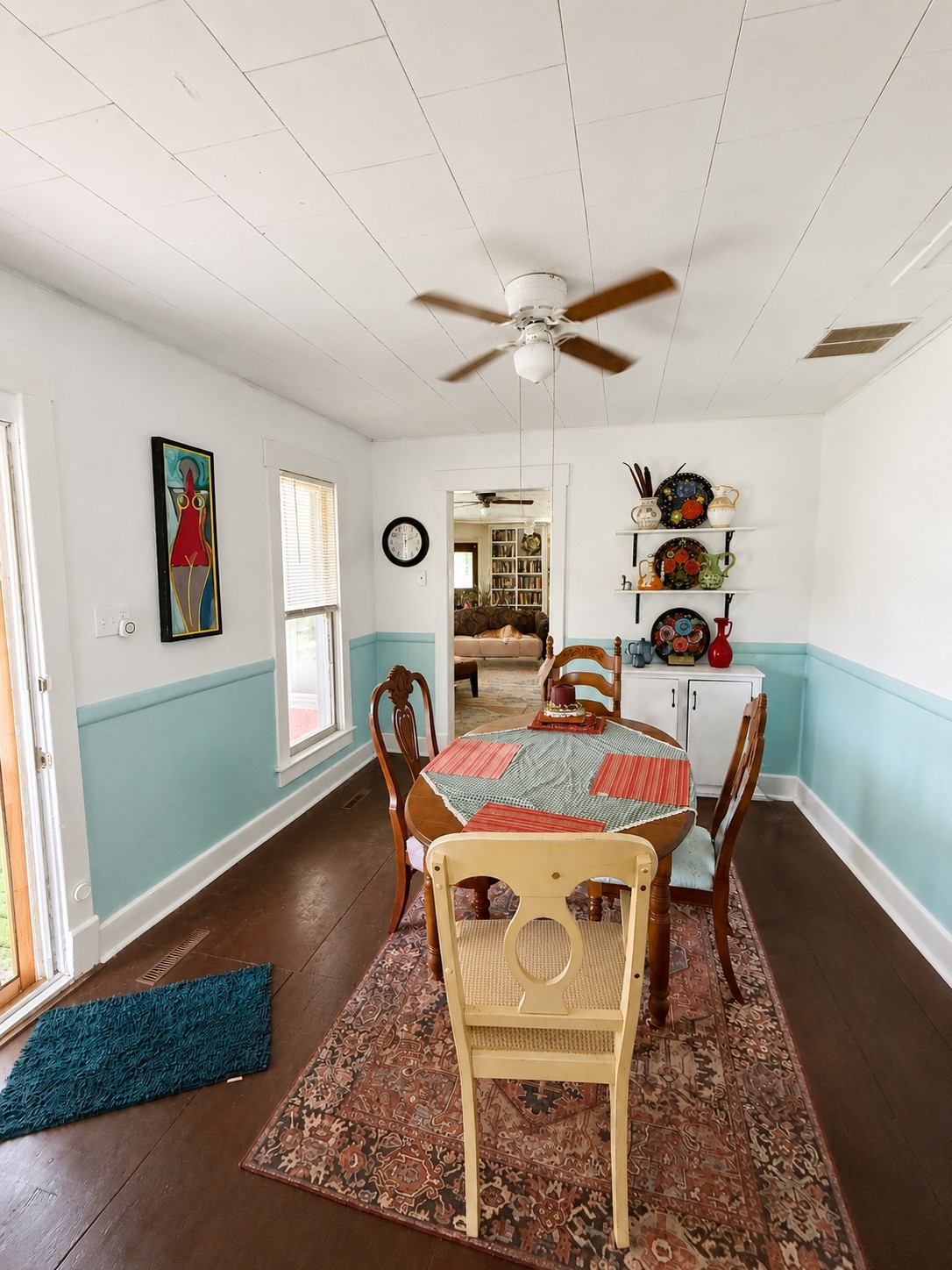 311 S Niagara Street Property Photo 8