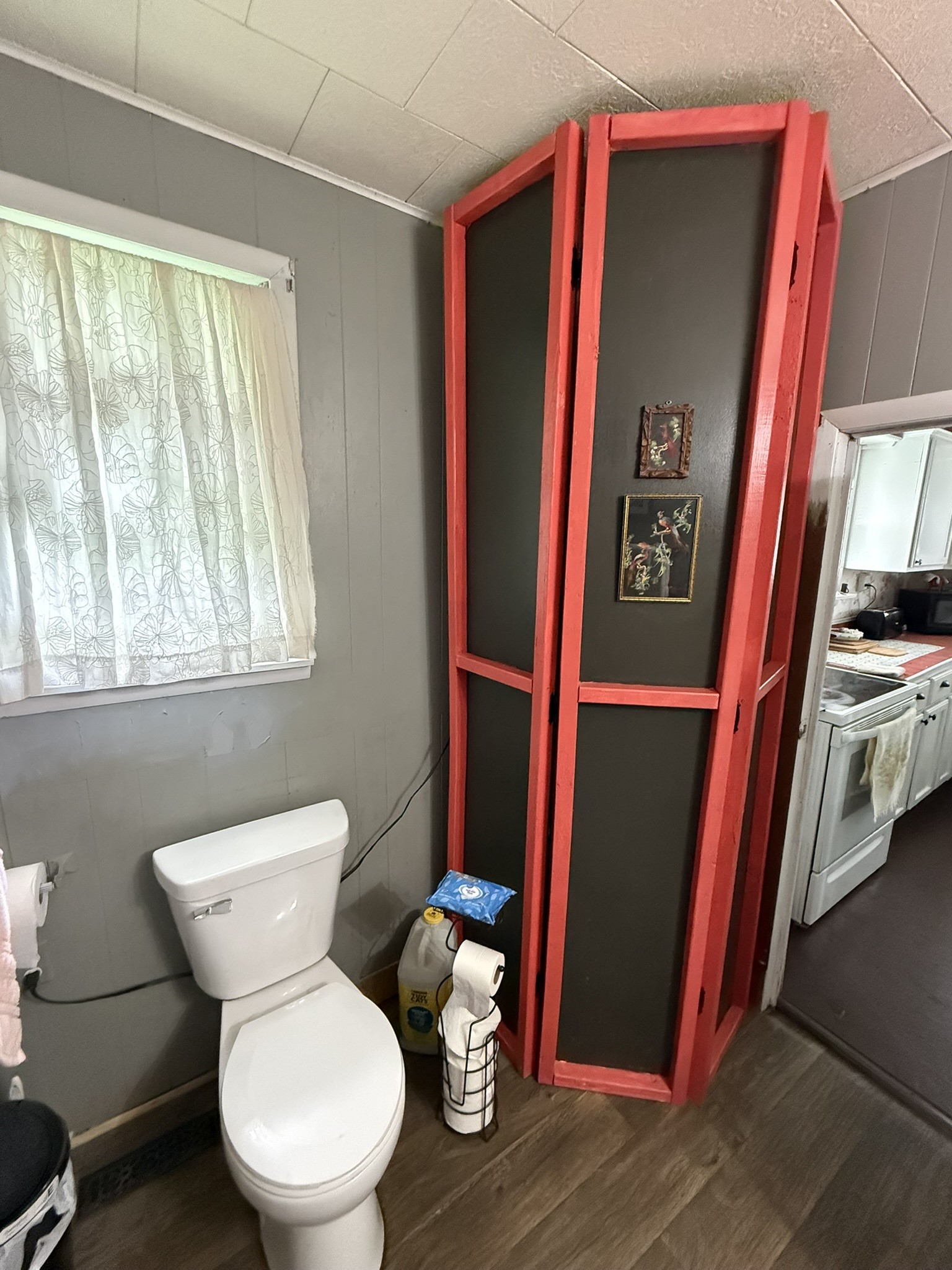 311 S Niagara Street Property Photo 13
