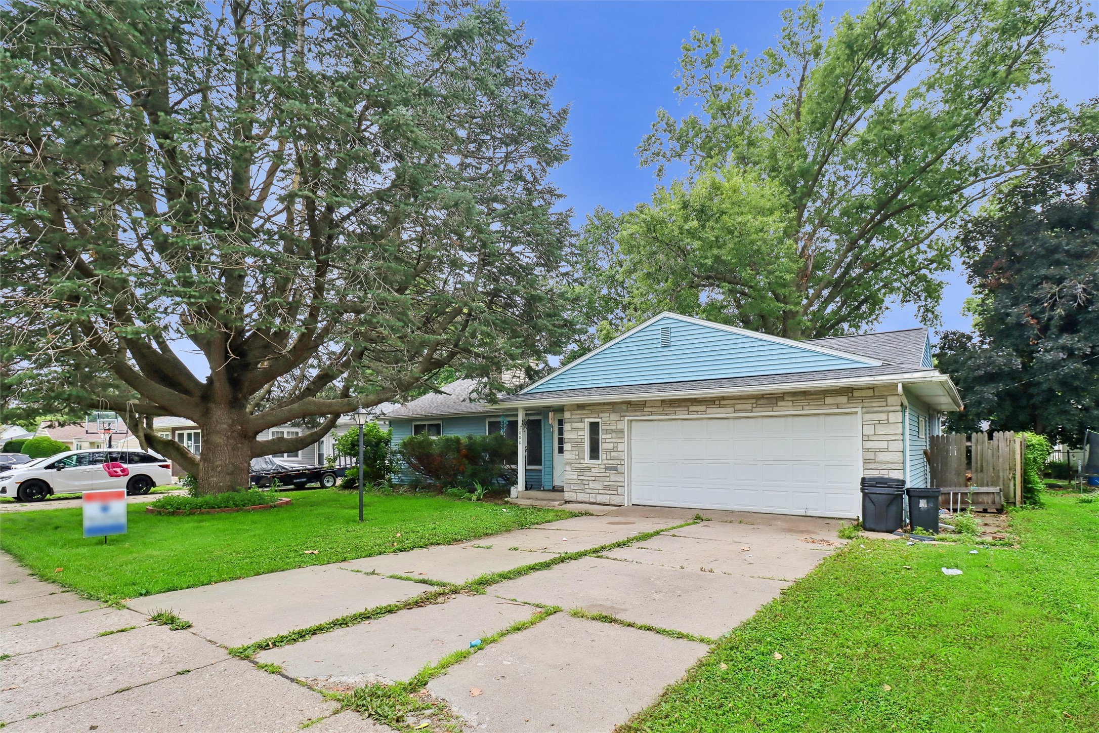 1808 W State Street Property Photo 3