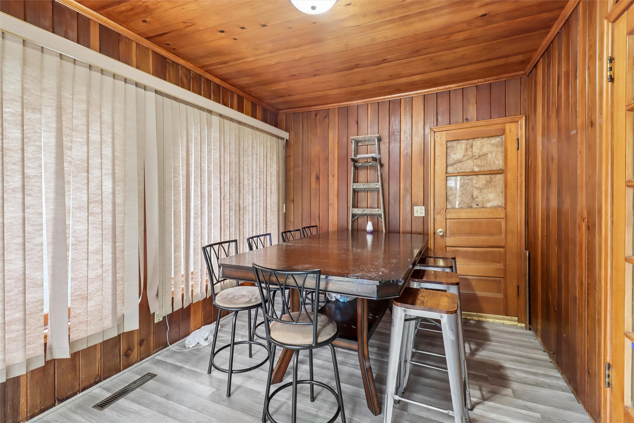 1808 W State Street Property Photo 10