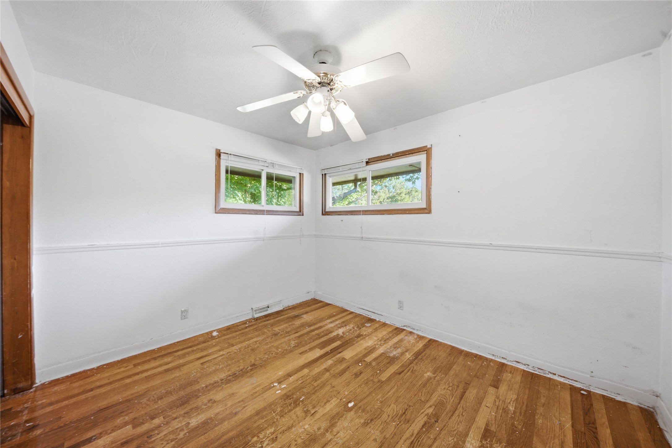 2806 Aurora Avenue Property Photo 5