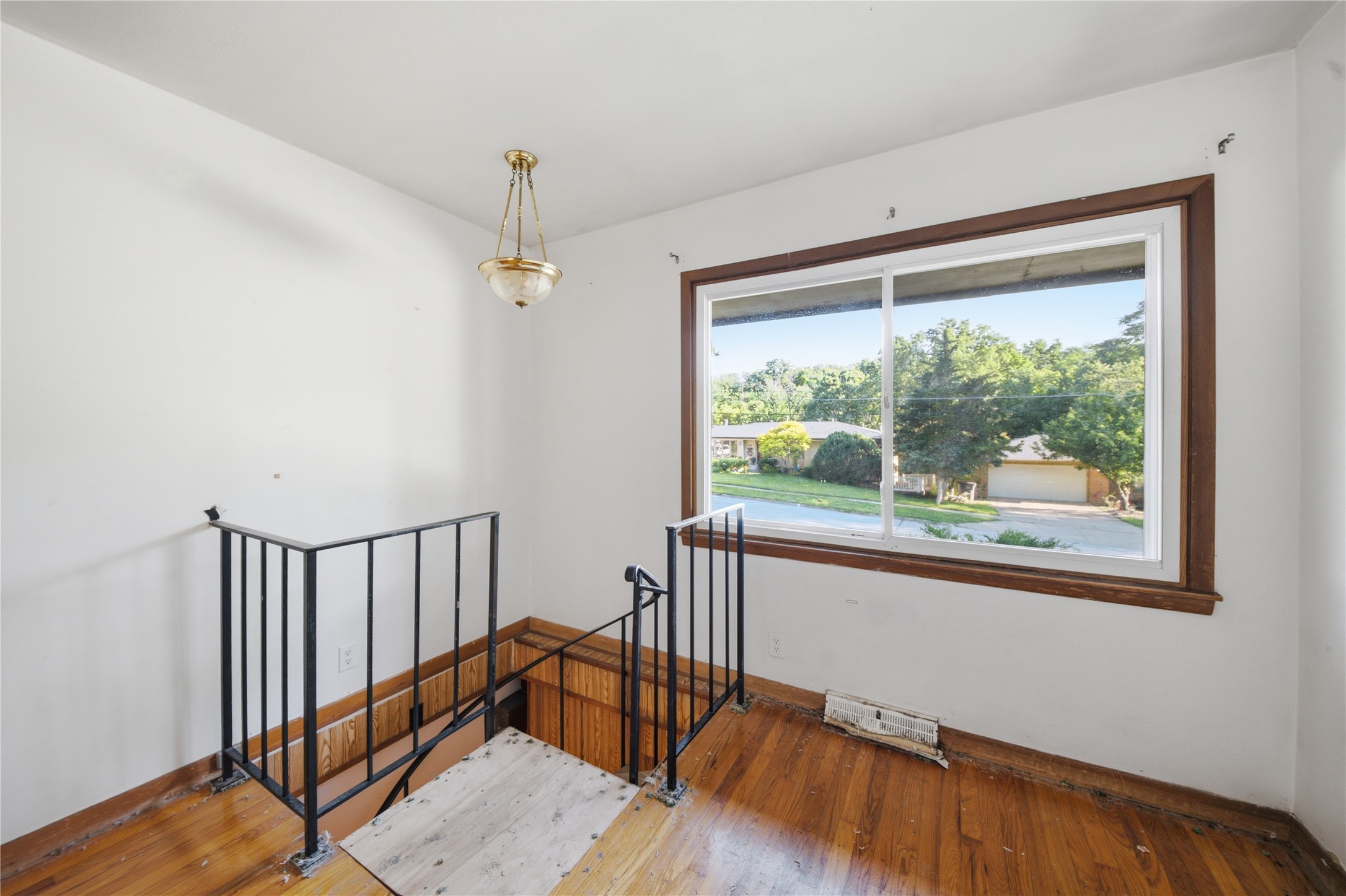 2806 Aurora Avenue Property Photo 11