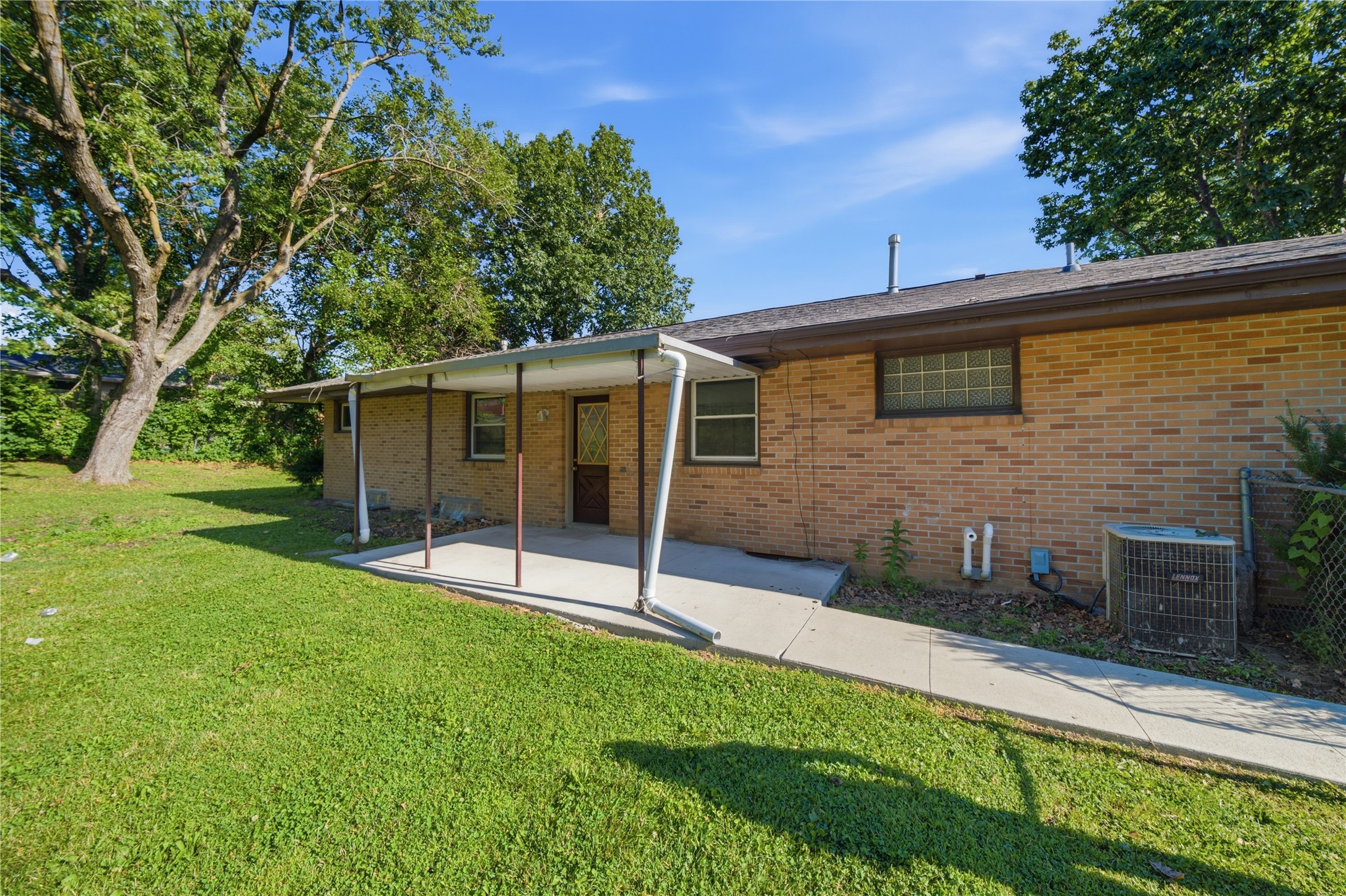 2806 Aurora Avenue Property Photo 24