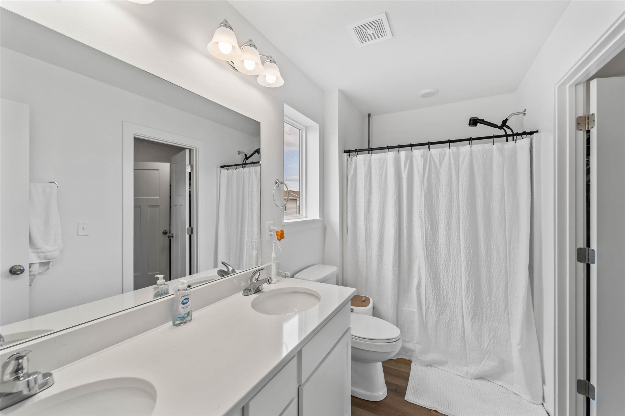 717 Greenwell Place Property Photo 16