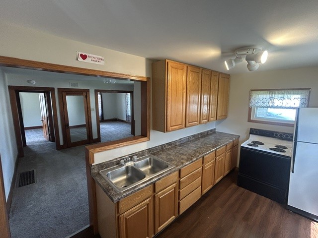 712 State Street Property Photo 7