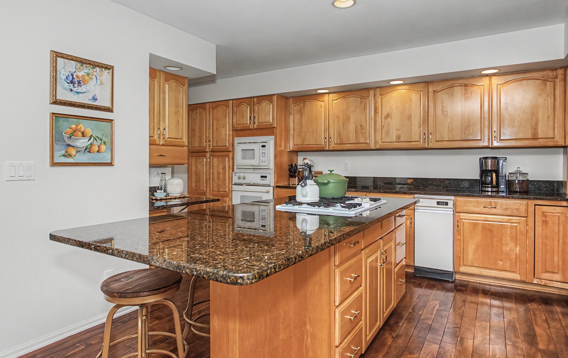 3020 Redbud Circle Property Photo 11