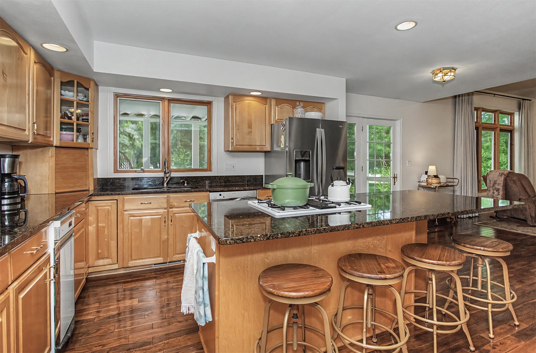3020 Redbud Circle Property Photo 12