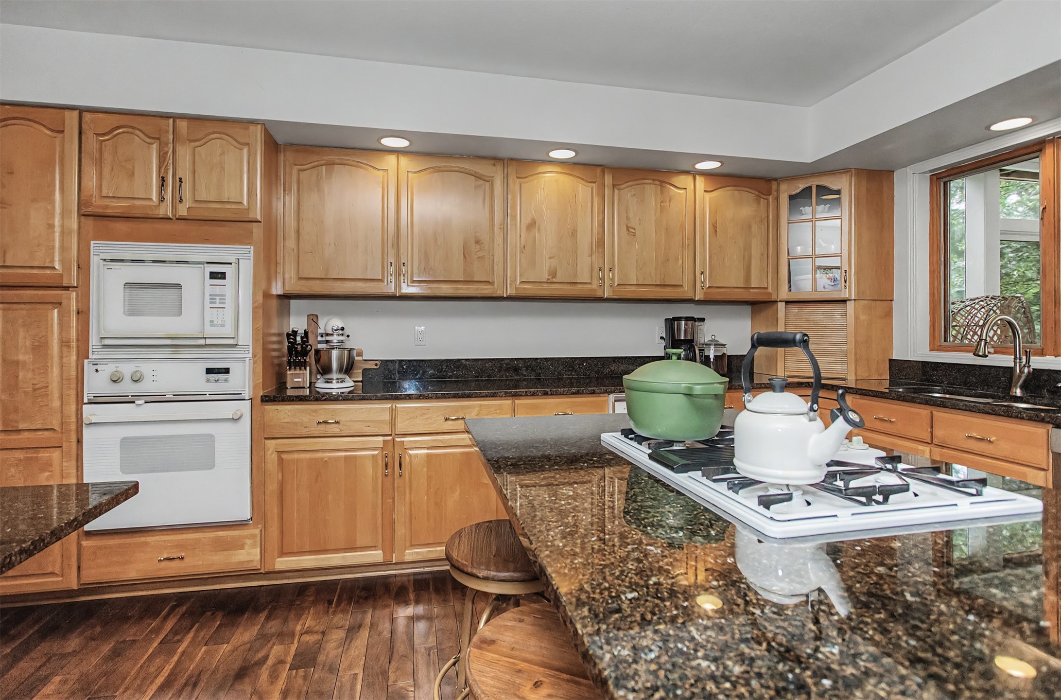 3020 Redbud Circle Property Photo 13