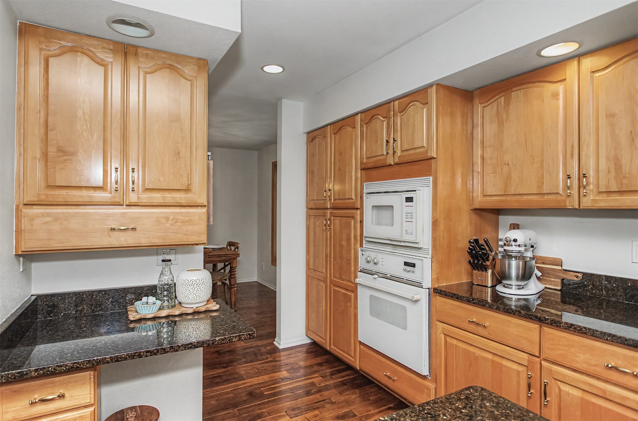 3020 Redbud Circle Property Photo 14