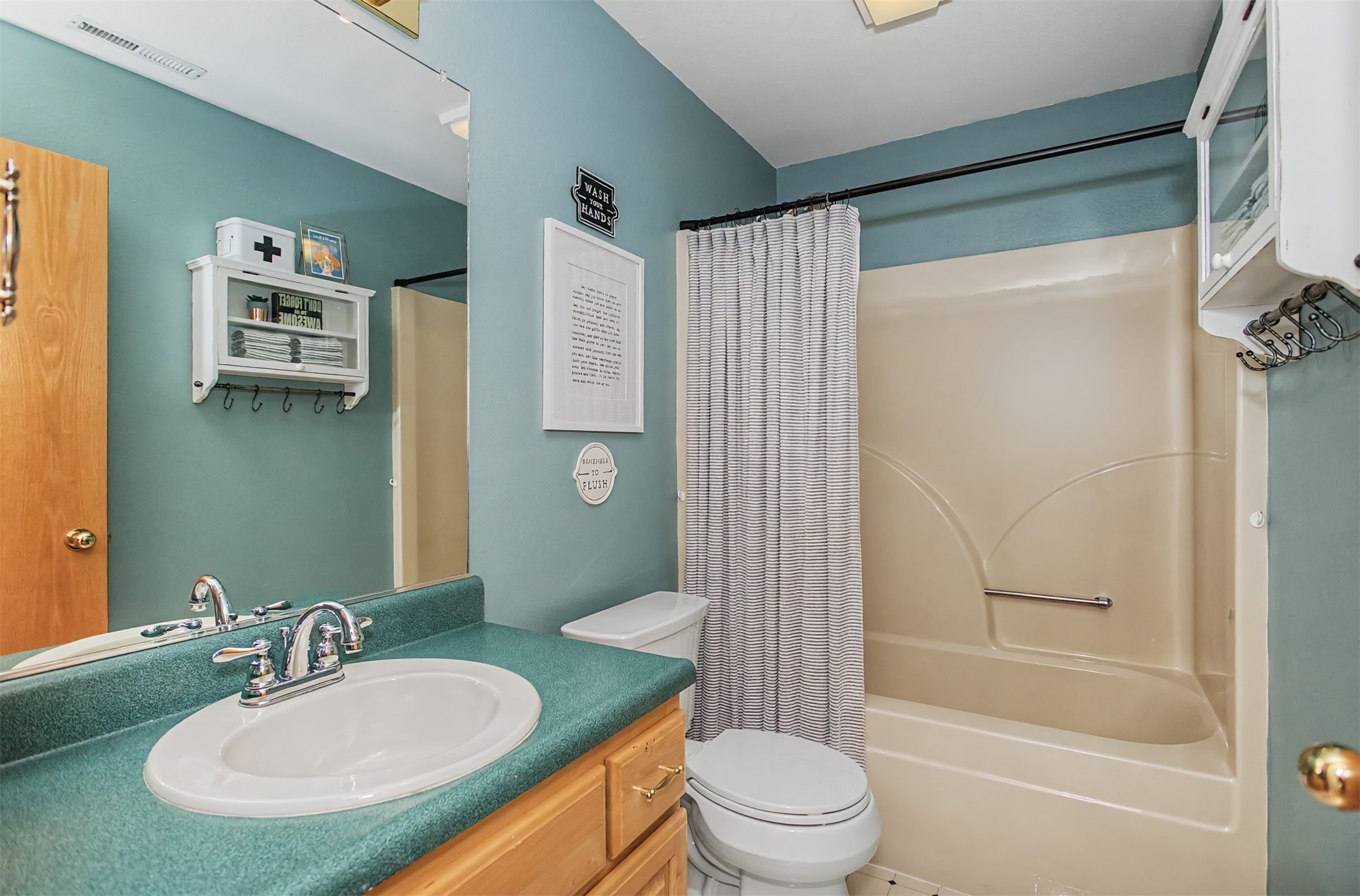 3020 Redbud Circle Property Photo 27