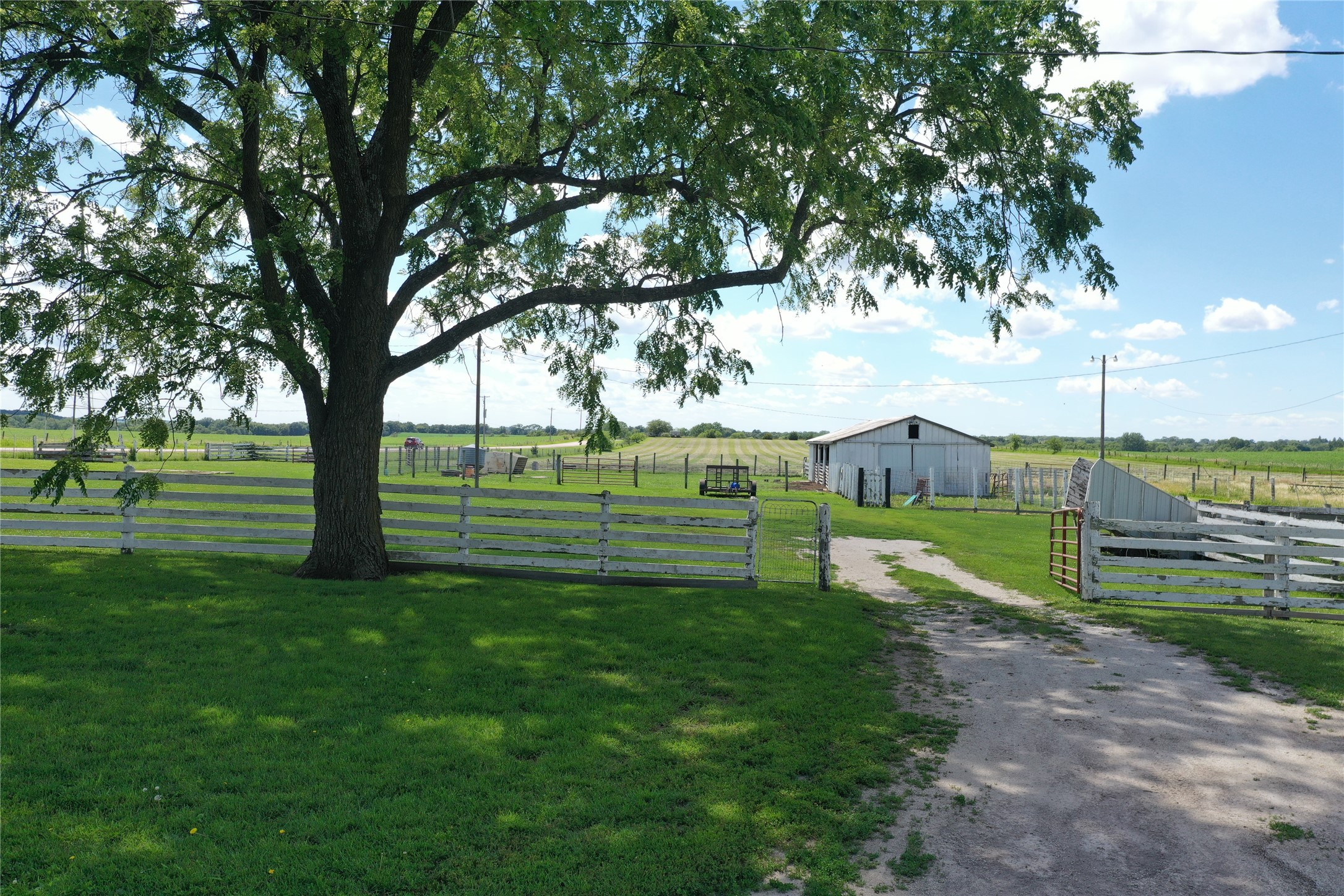 17525 Old Highway 6 Highway Property Photo 20