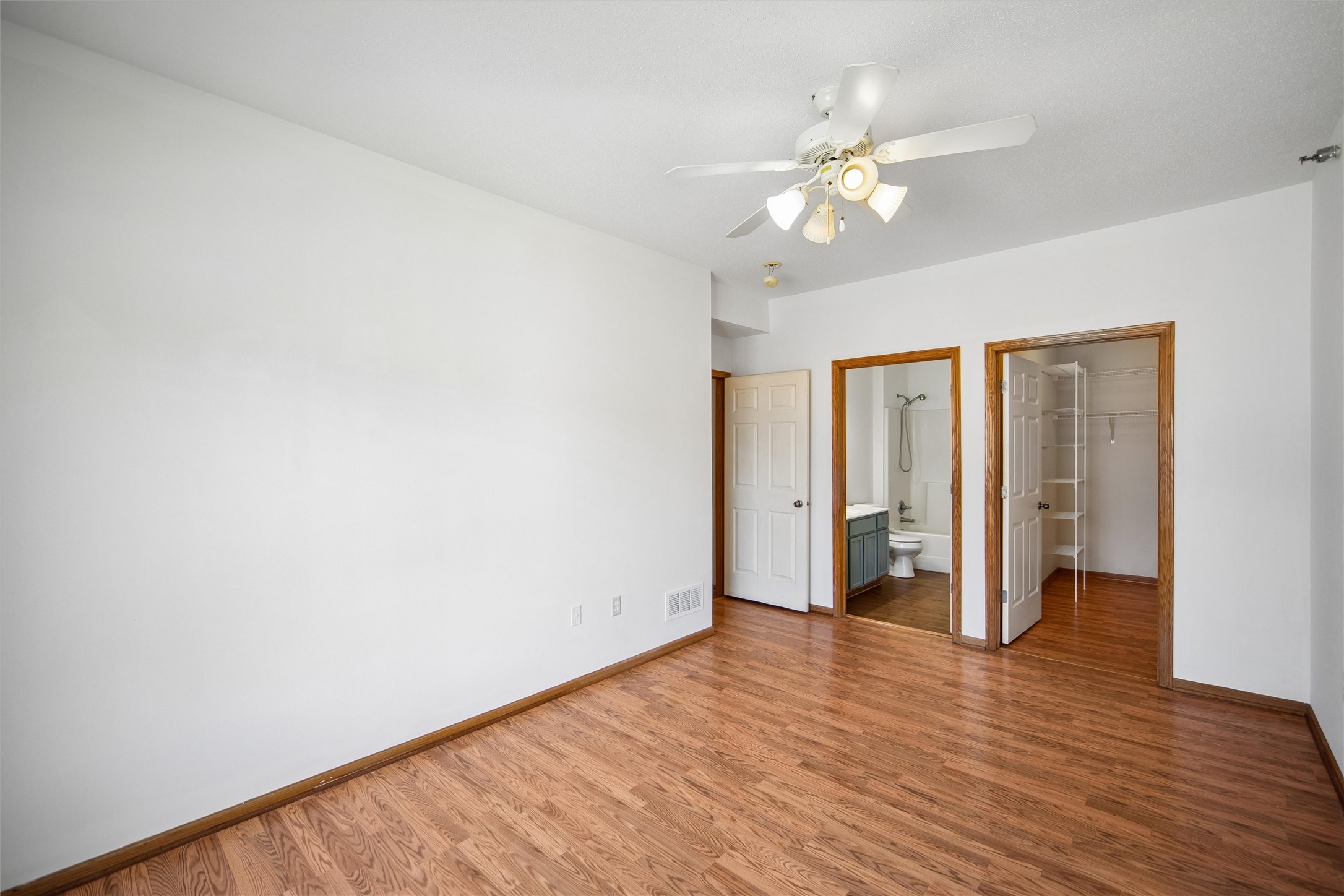 2323 E Porter Avenue 38 Property Photo 12