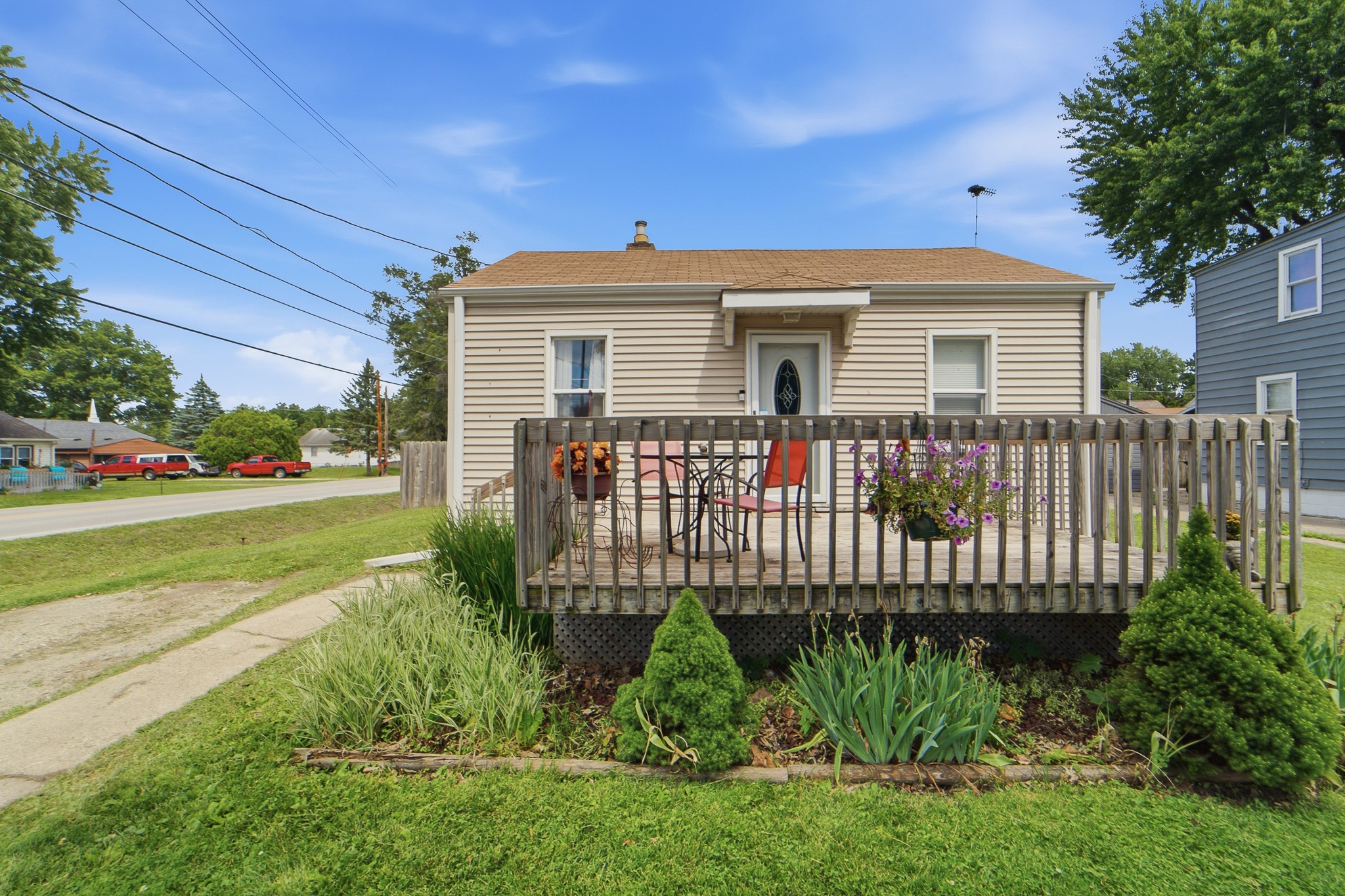 4145 1st Street Property Photo 1