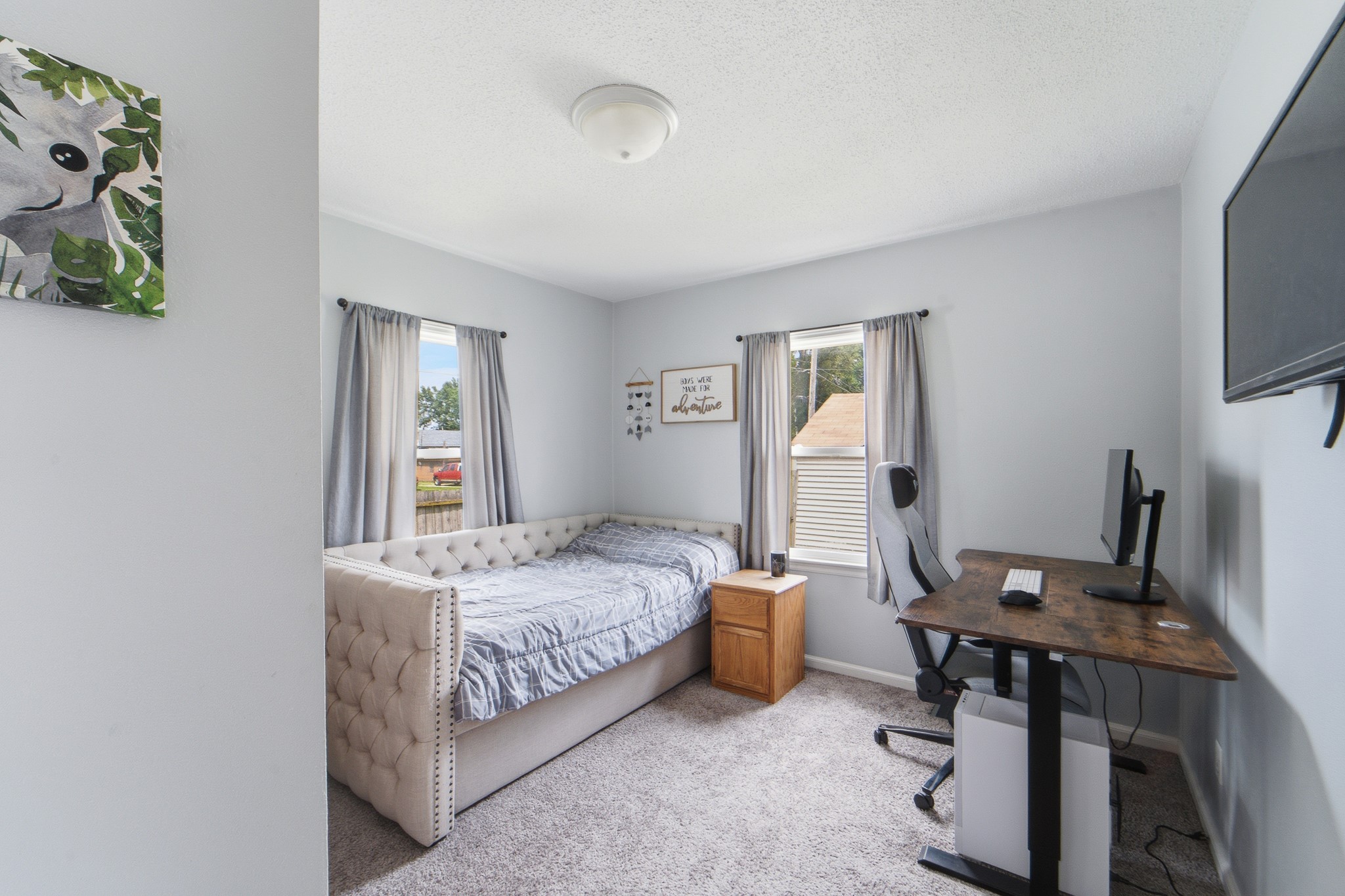 4145 1st Street Property Photo 9