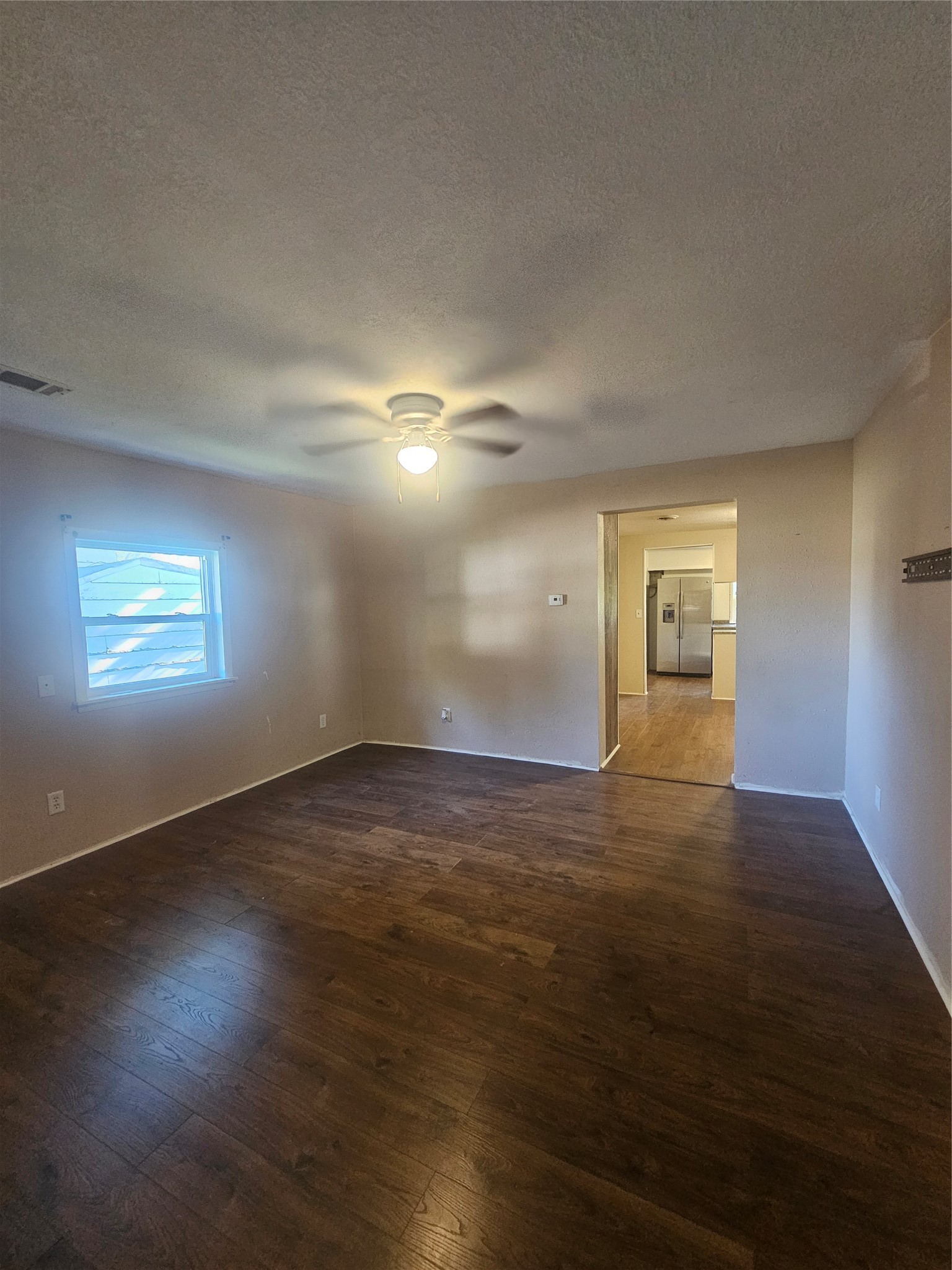 513 3rd Street Property Photo 4