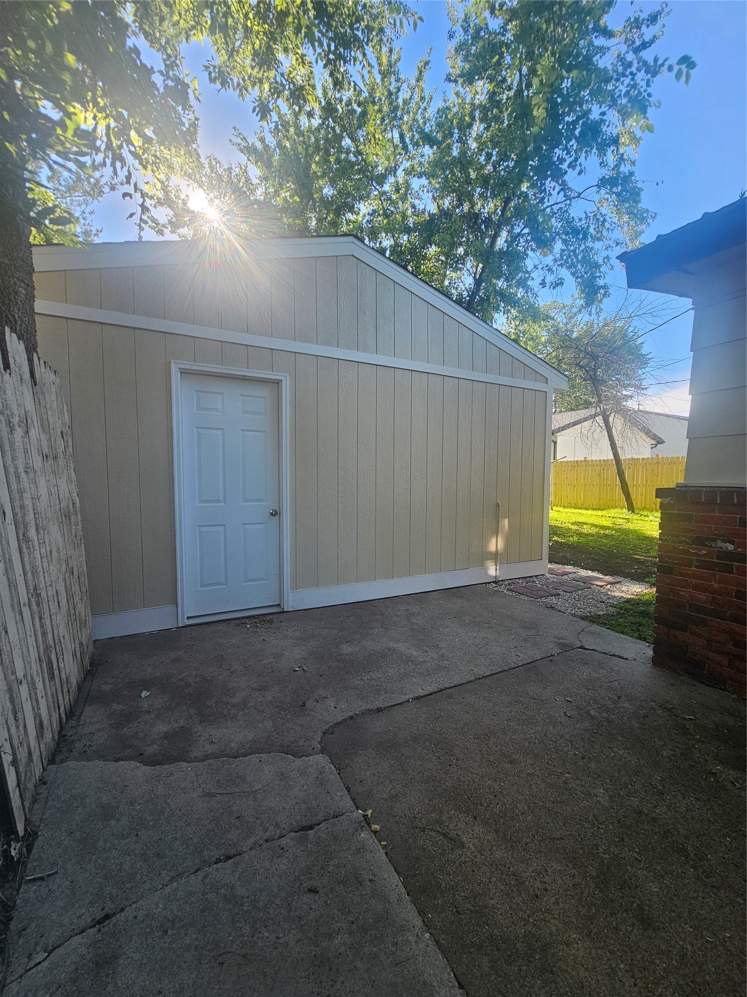 513 3rd Street Property Photo 14