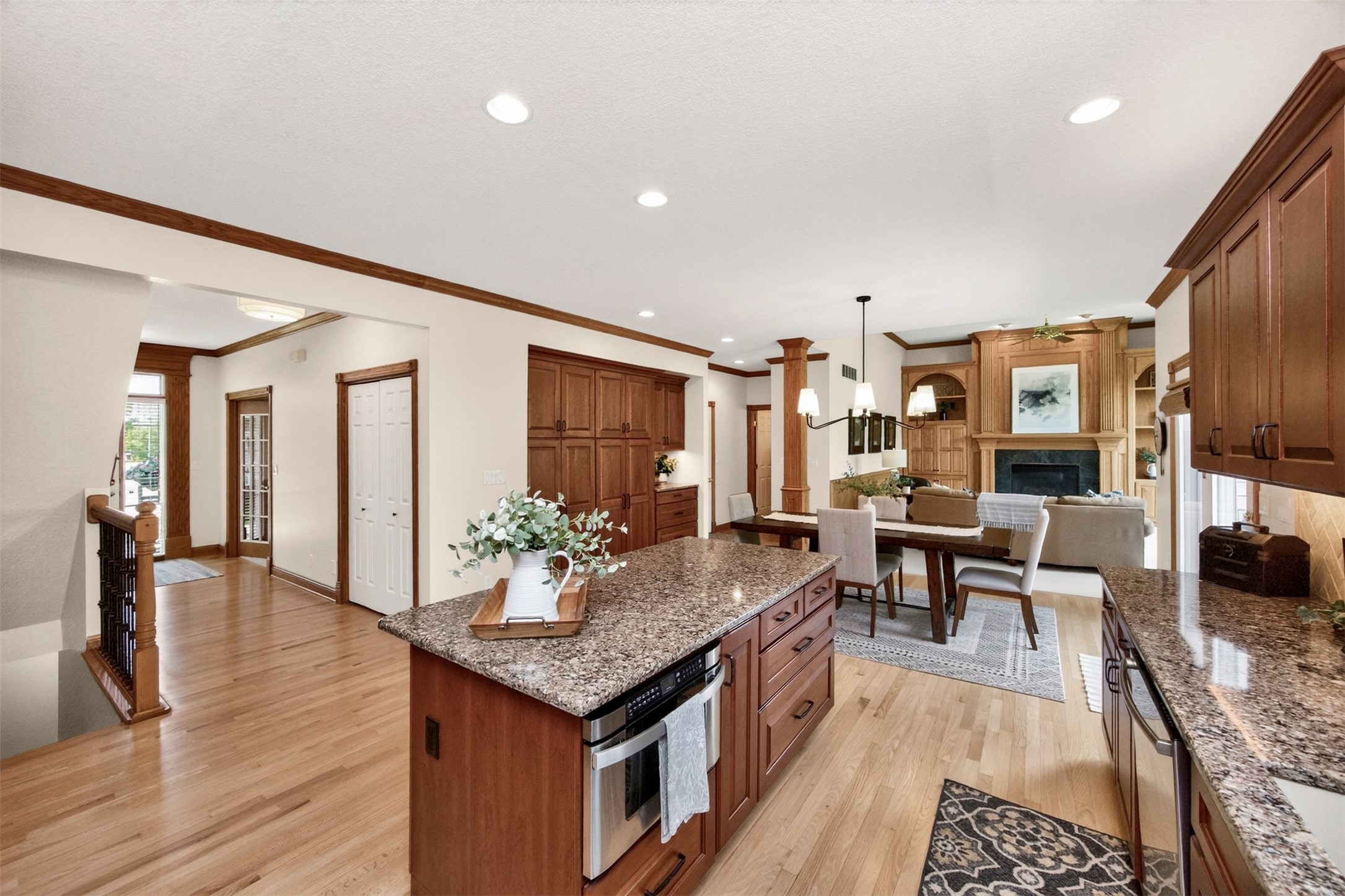 1925 Se Hawthorne Ridge Drive Property Photo 8