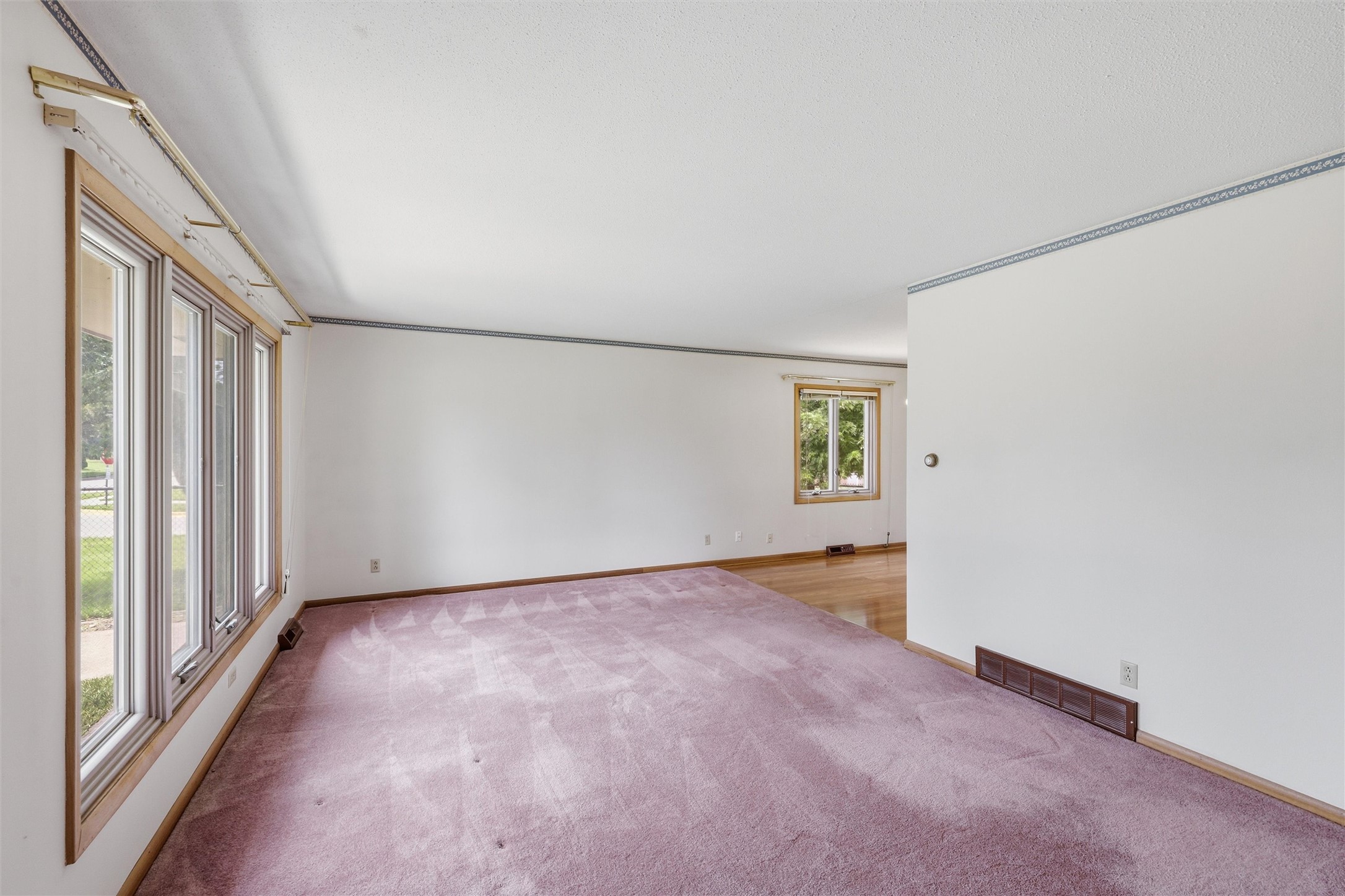 3905 Bel Aire Road Property Photo 2