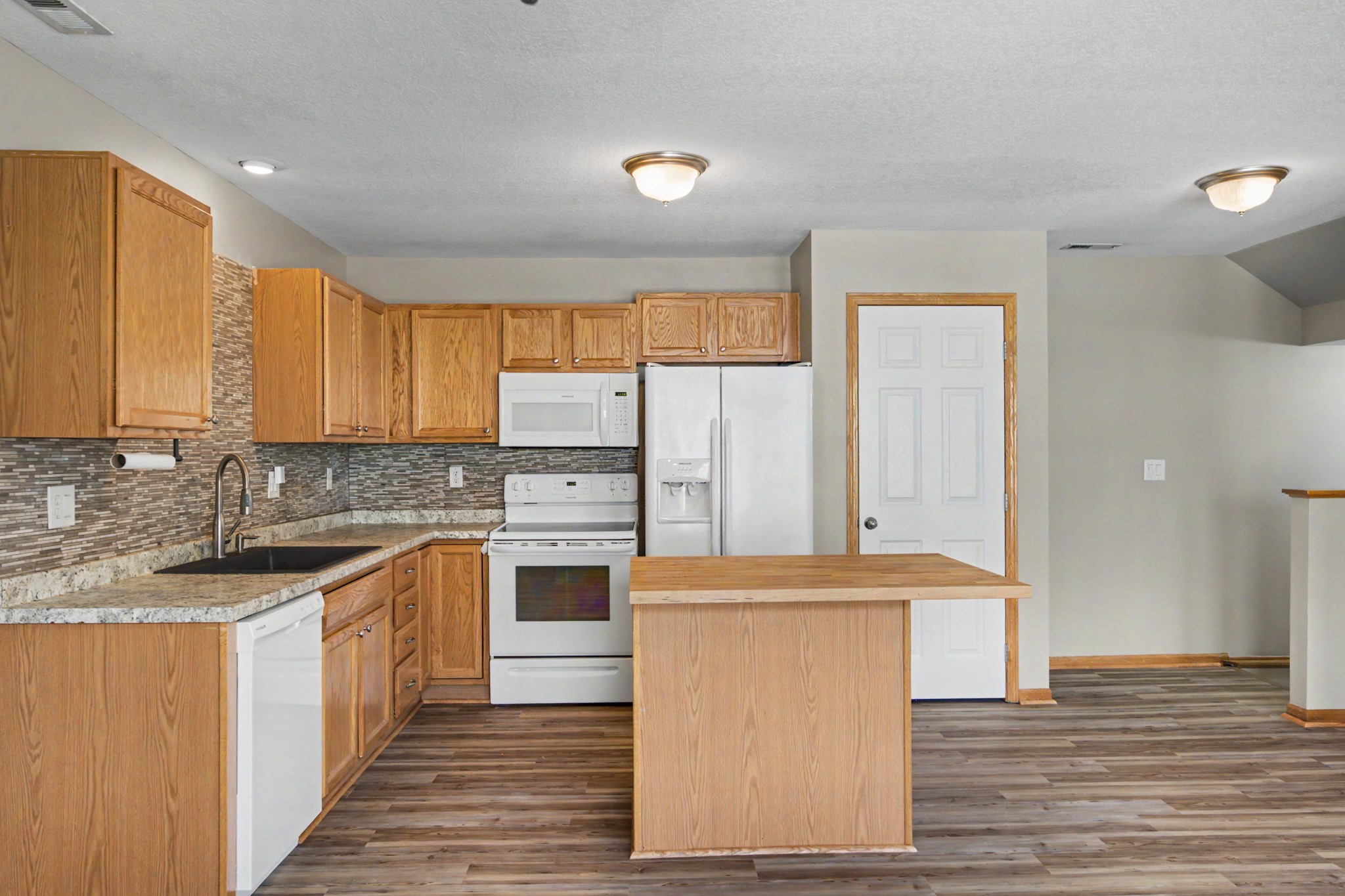 8302 Westown Parkway 5107 Property Photo 7