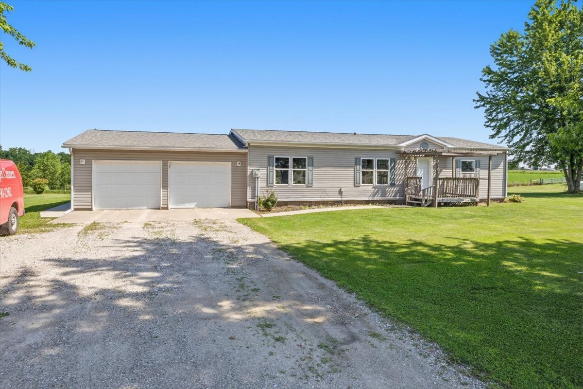 1195 Forest Home Road Property Photo 1