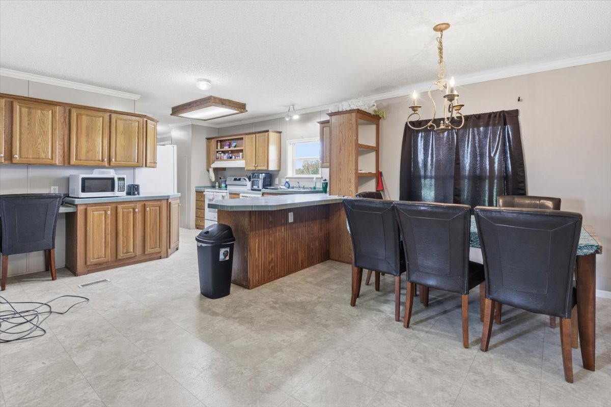 1195 Forest Home Road Property Photo 9