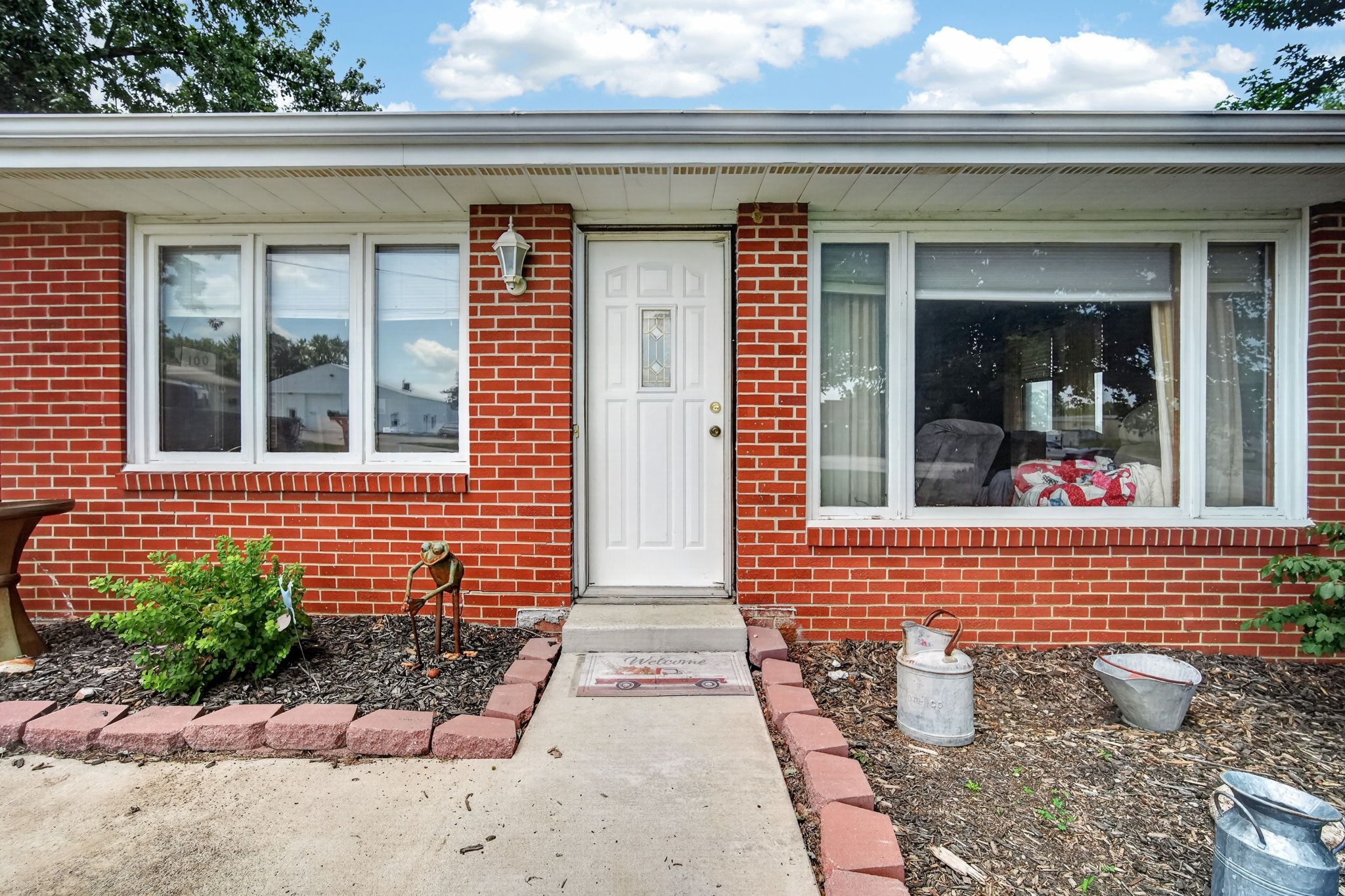 100 Vermeer Road Property Photo 4