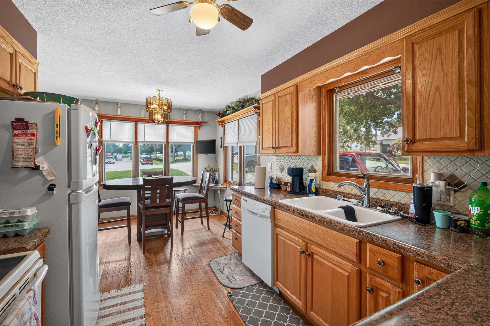 100 Vermeer Road Property Photo 10
