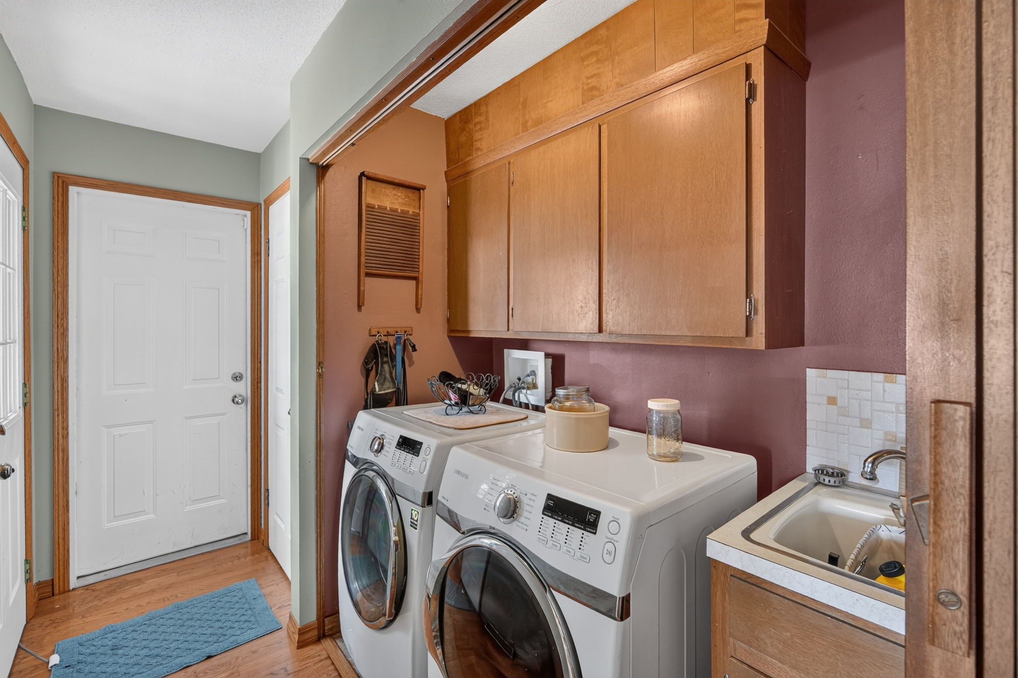 100 Vermeer Road Property Photo 11