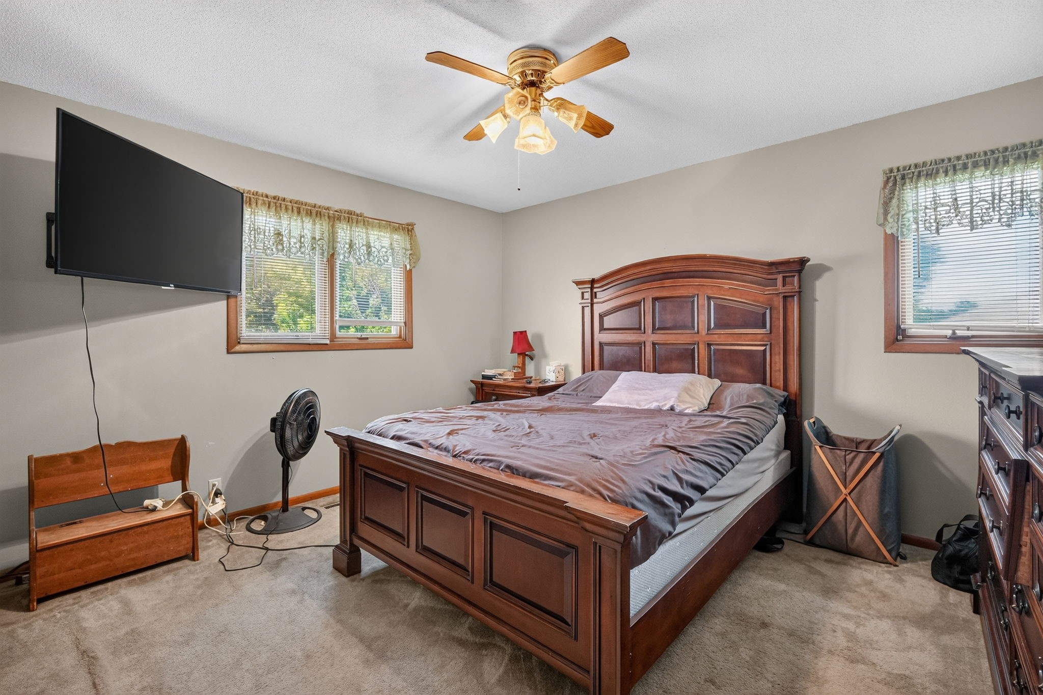 100 Vermeer Road Property Photo 12