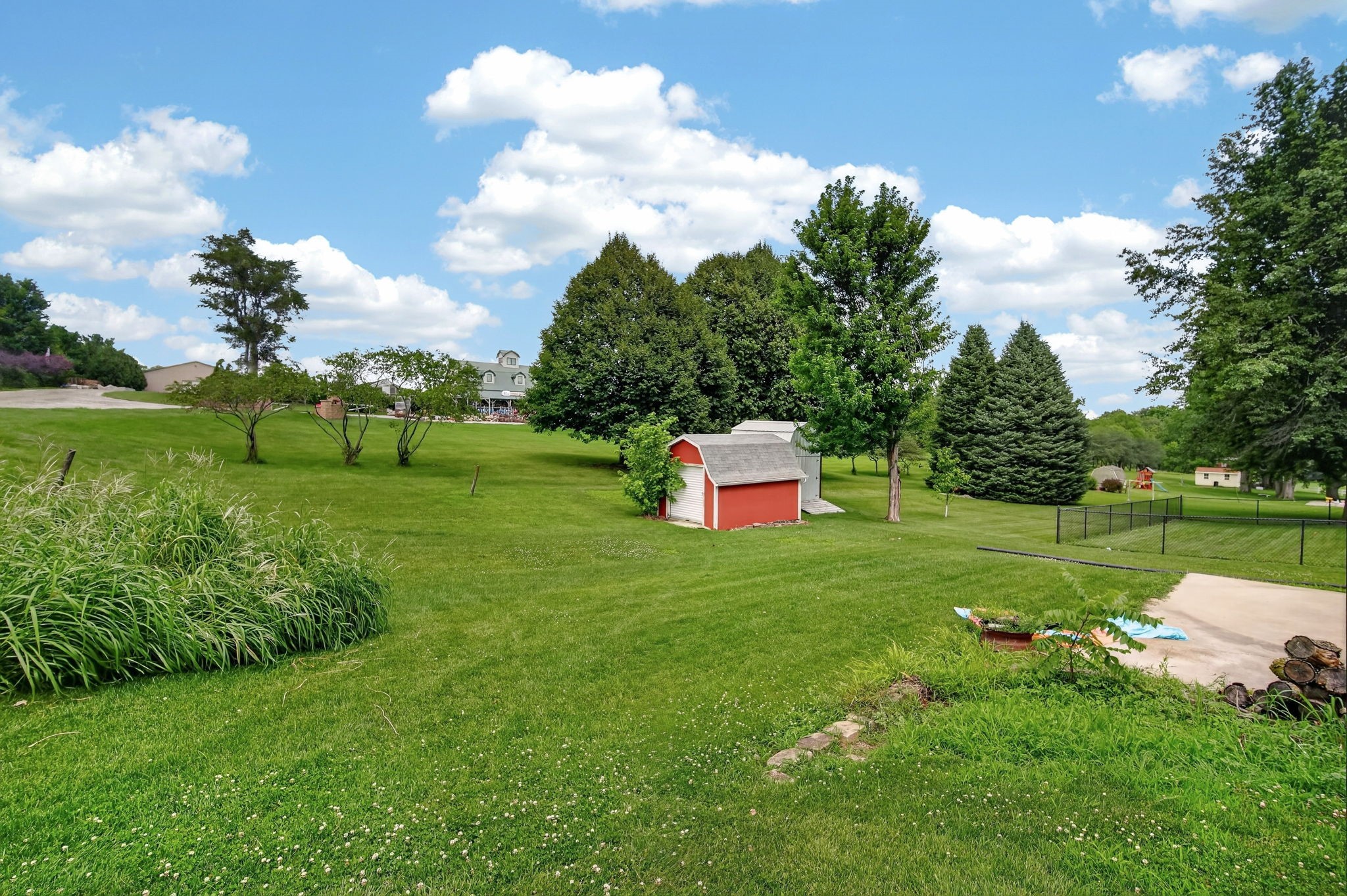 100 Vermeer Road Property Photo 25