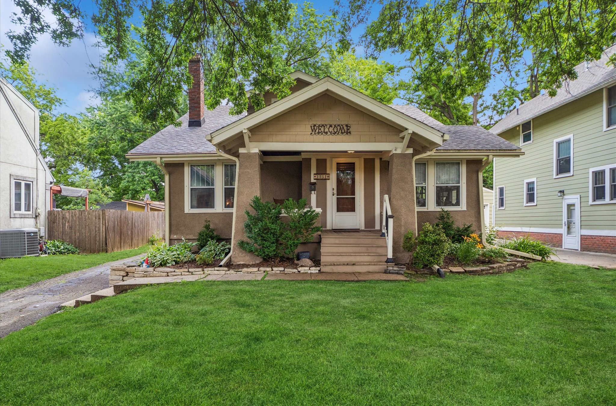 1131 45th Street Property Photo 1