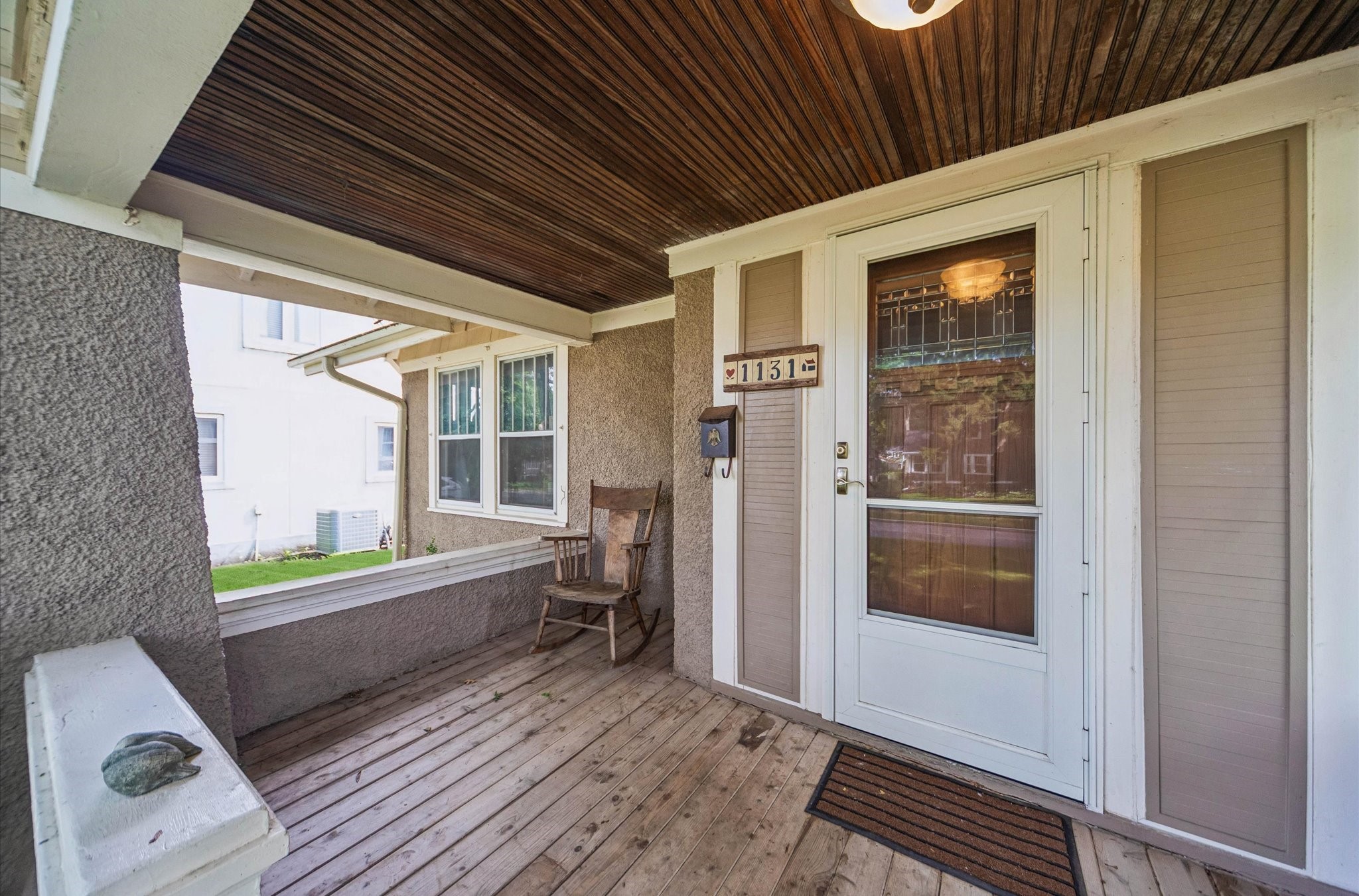 1131 45th Street Property Photo 3