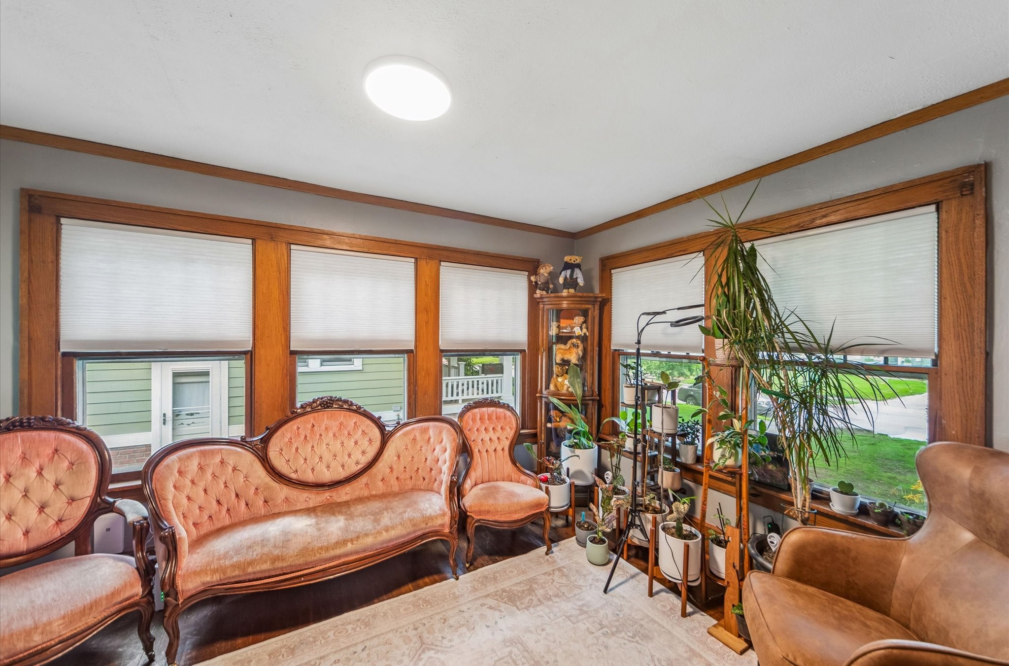 1131 45th Street Property Photo 7