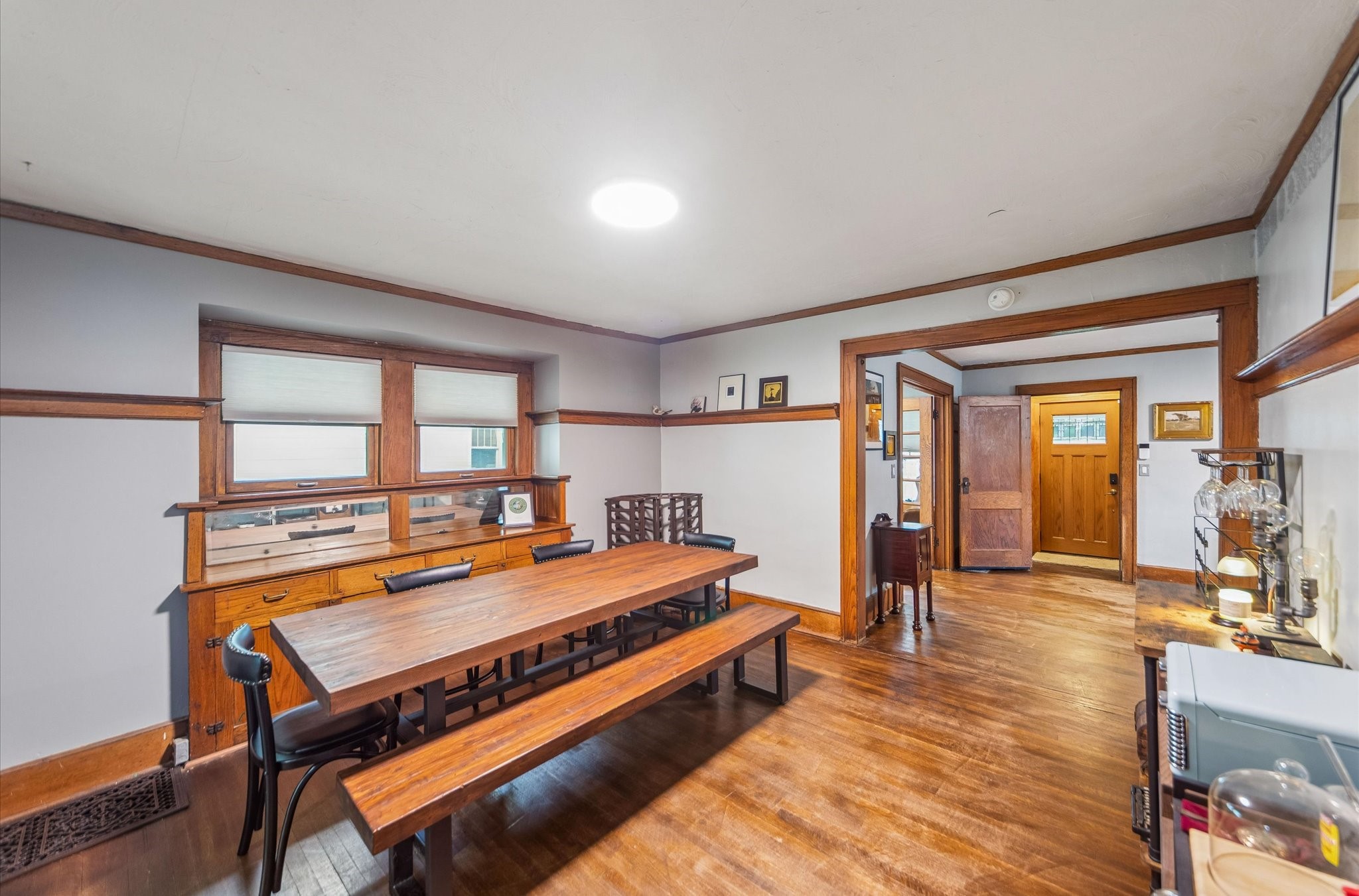 1131 45th Street Property Photo 8