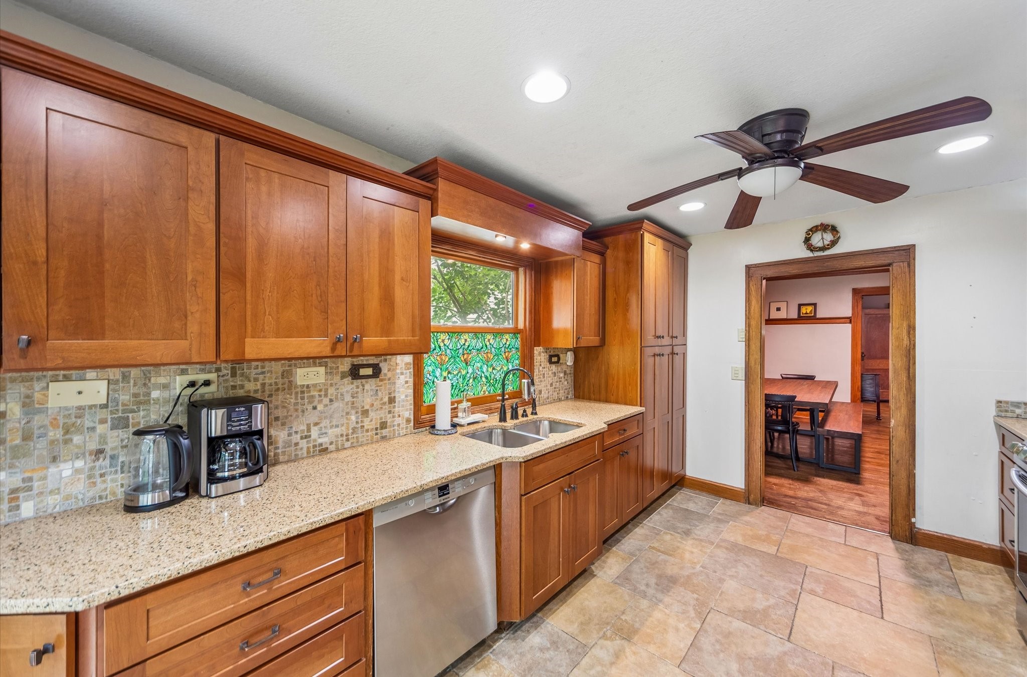 1131 45th Street Property Photo 10