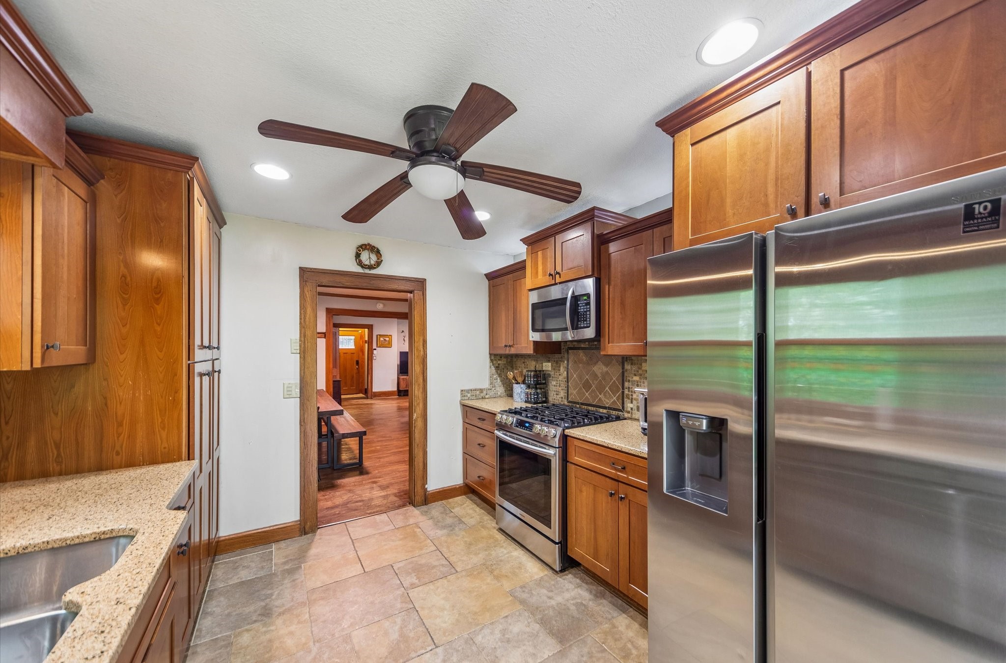 1131 45th Street Property Photo 11