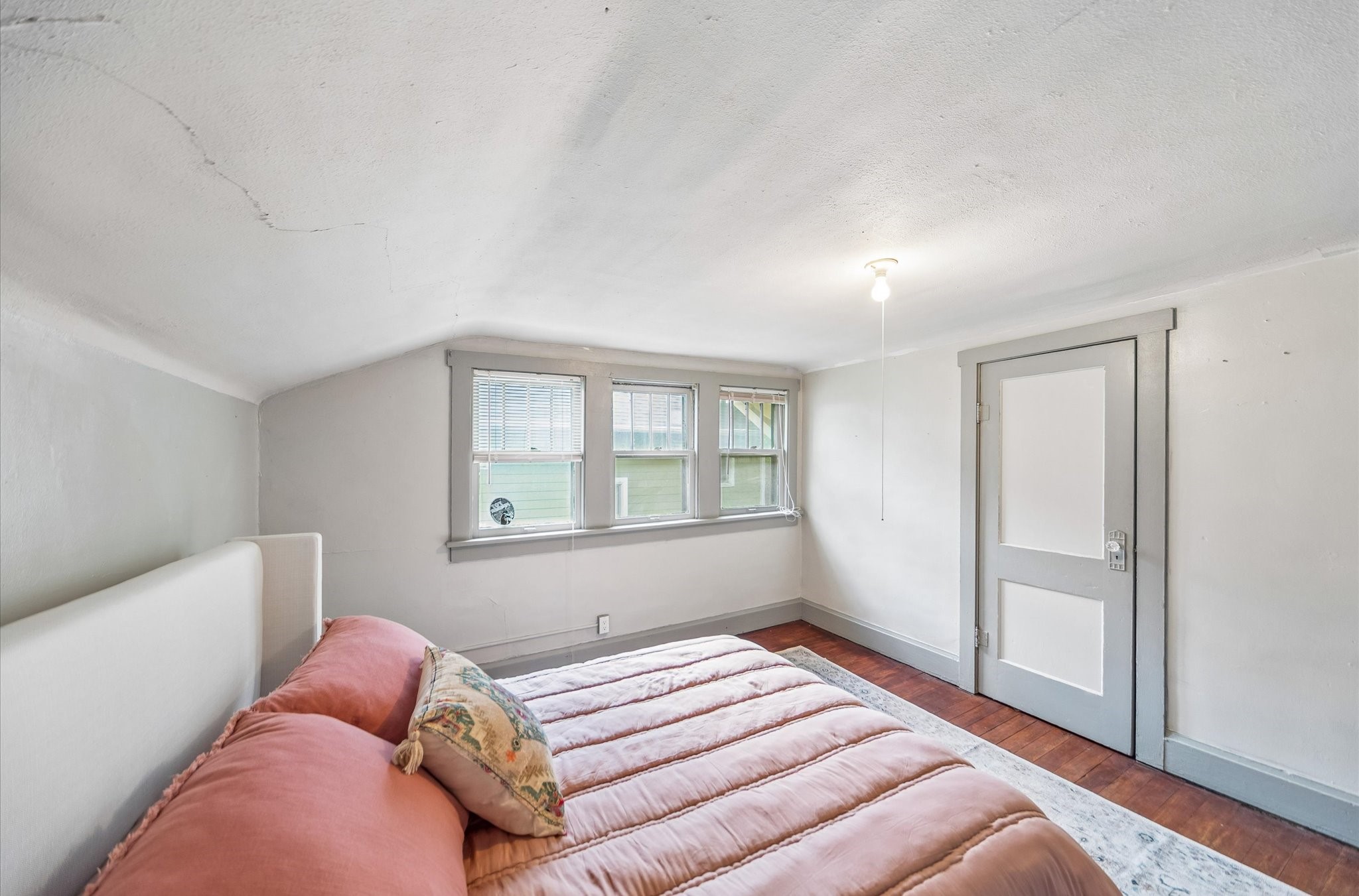 1131 45th Street Property Photo 21