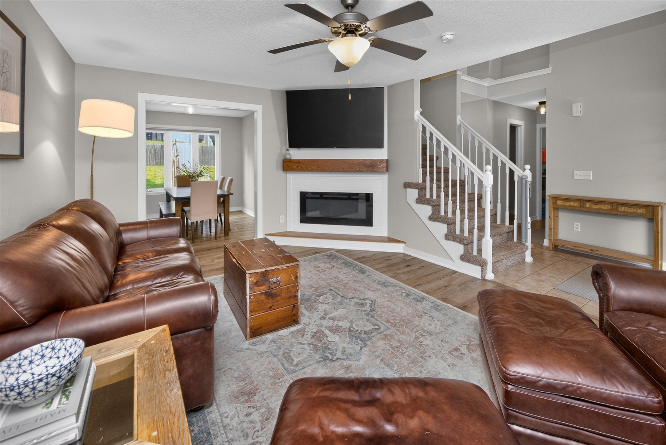 1326 Parkhill Drive Property Photo 3