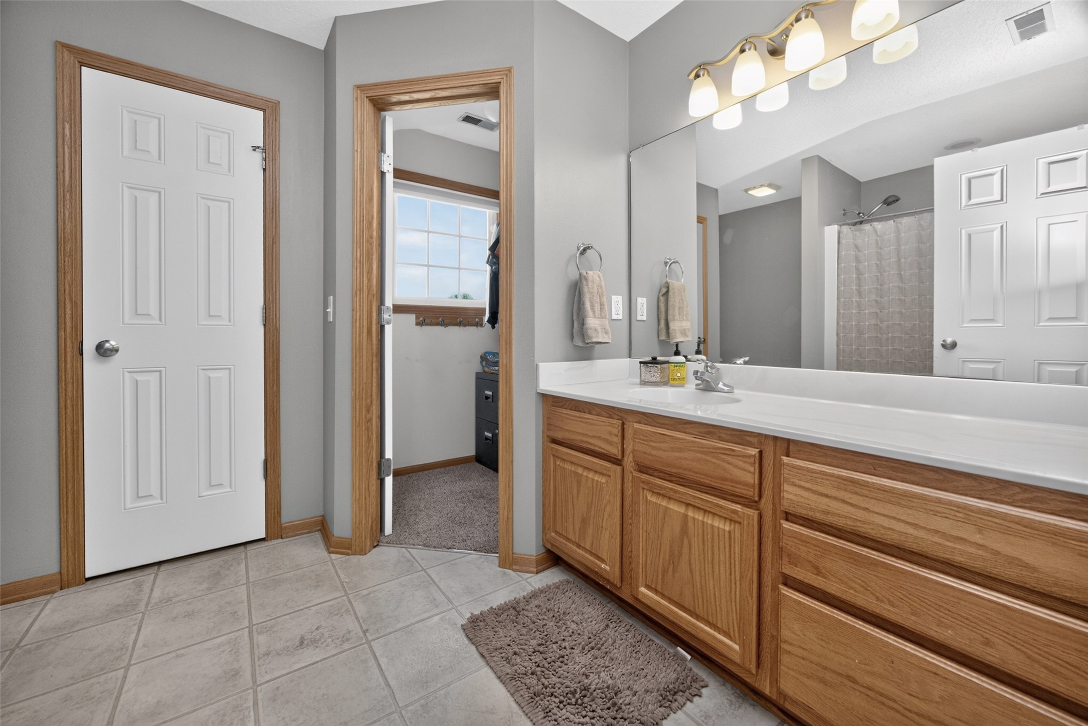 1326 Parkhill Drive Property Photo 13