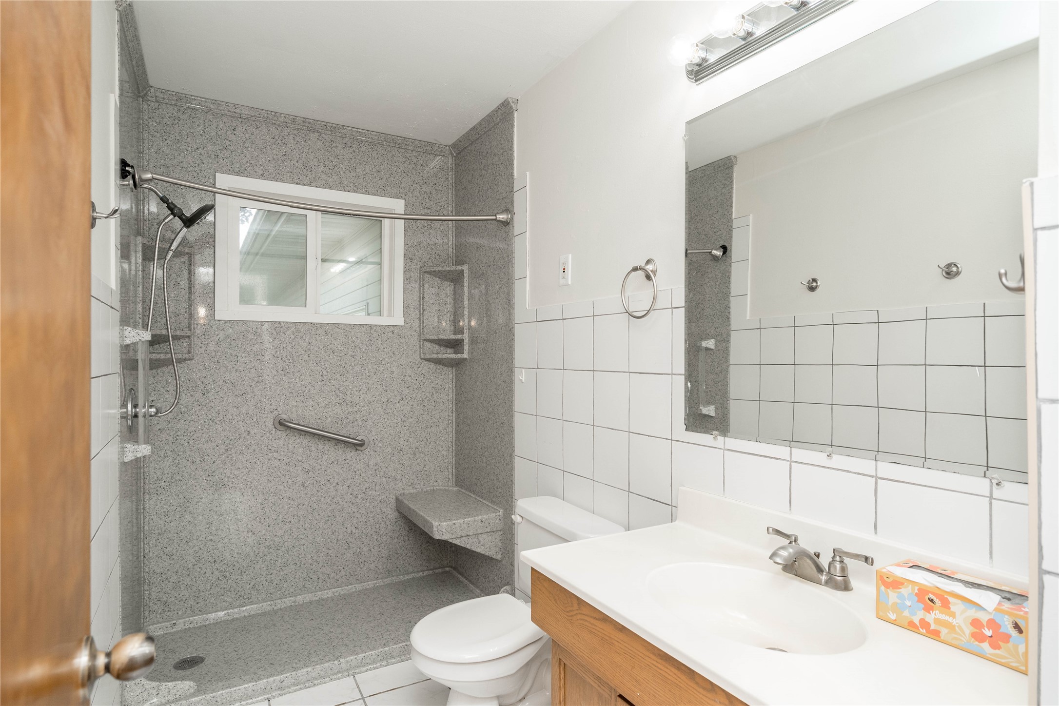312 W 16th Street N Property Photo 11
