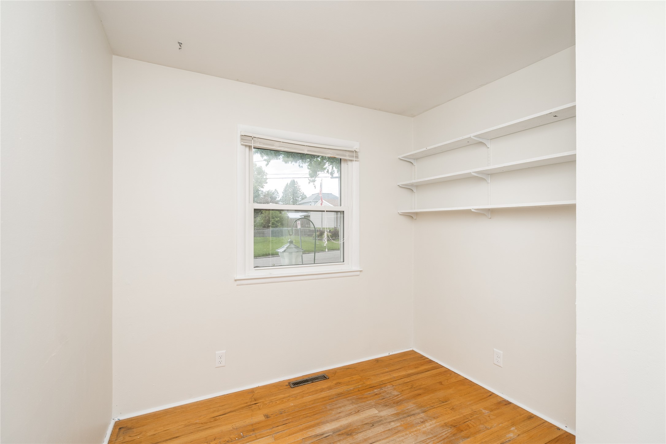 312 W 16th Street N Property Photo 14