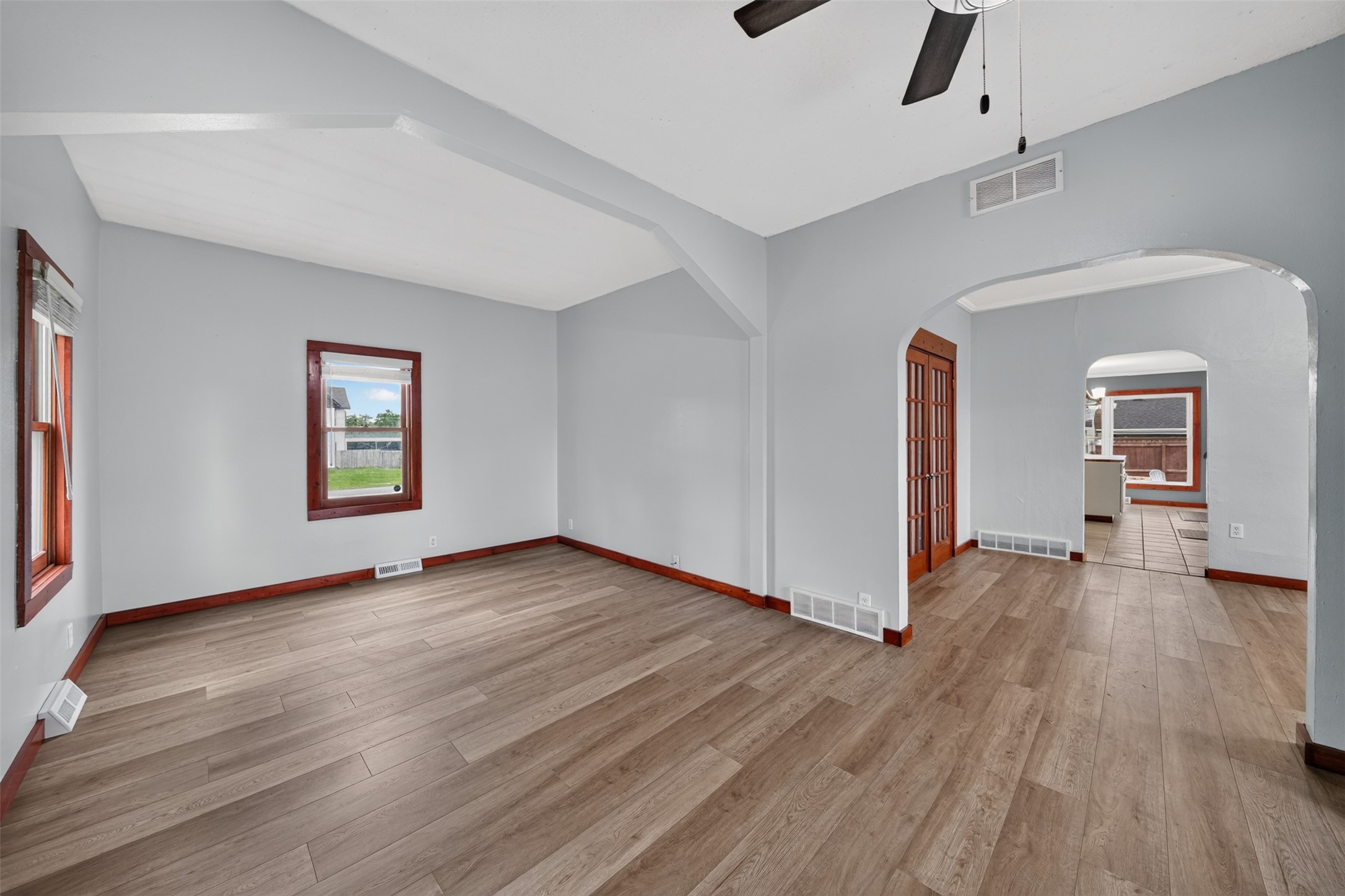 313 Oak Avenue Ne Property Photo 11