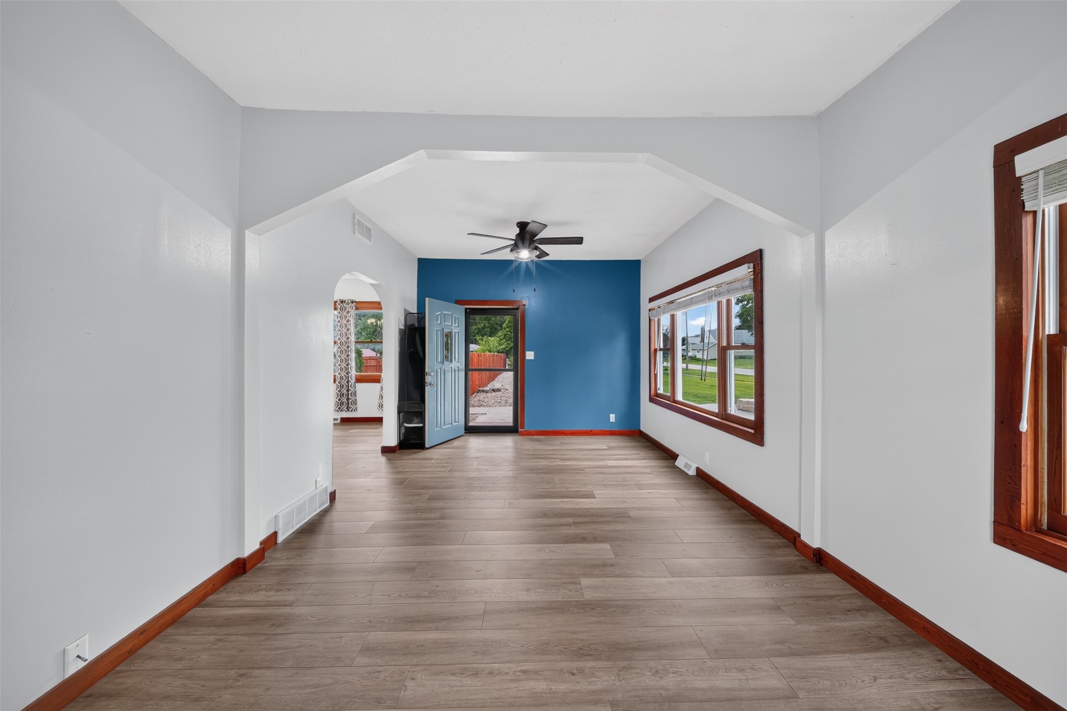 313 Oak Avenue Ne Property Photo 12