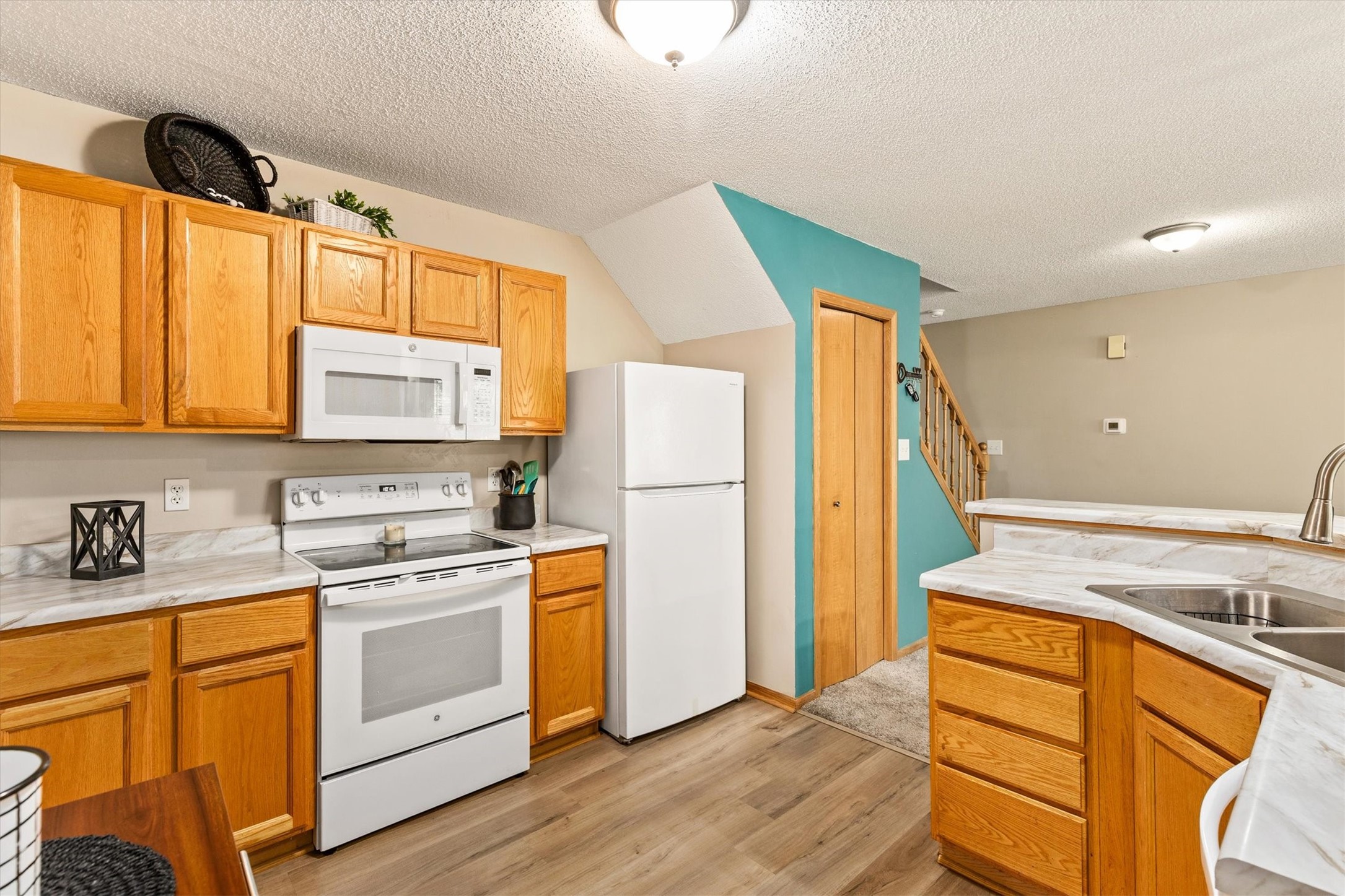 2265 Grand Avenue 4 Property Photo 12