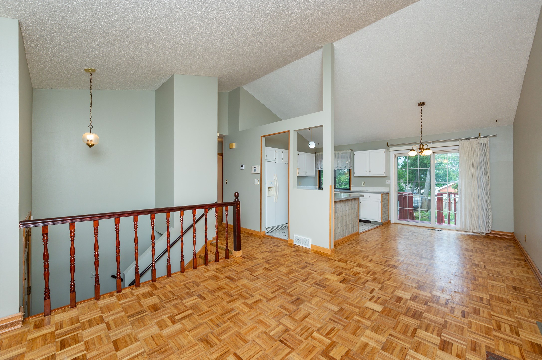 2312 60th Street Property Photo 5