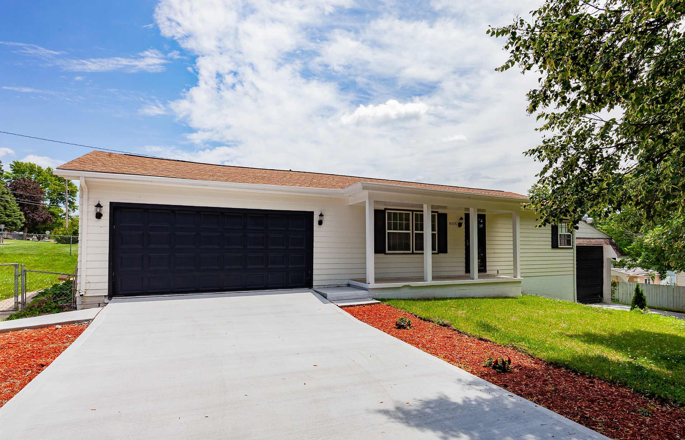 8105 Suncrest Drive Property Photo 1