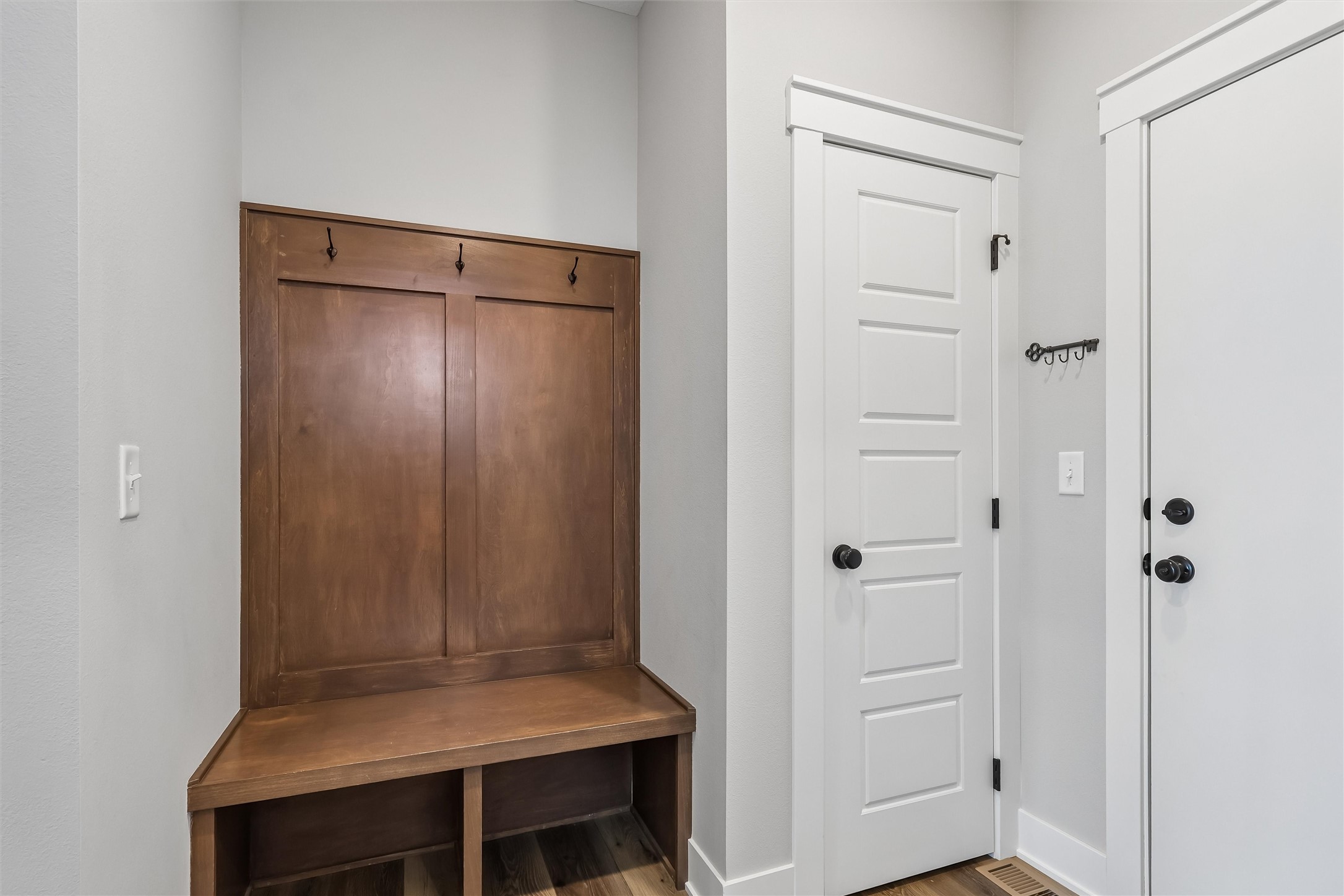 17008 Hickory Drive Property Photo 12